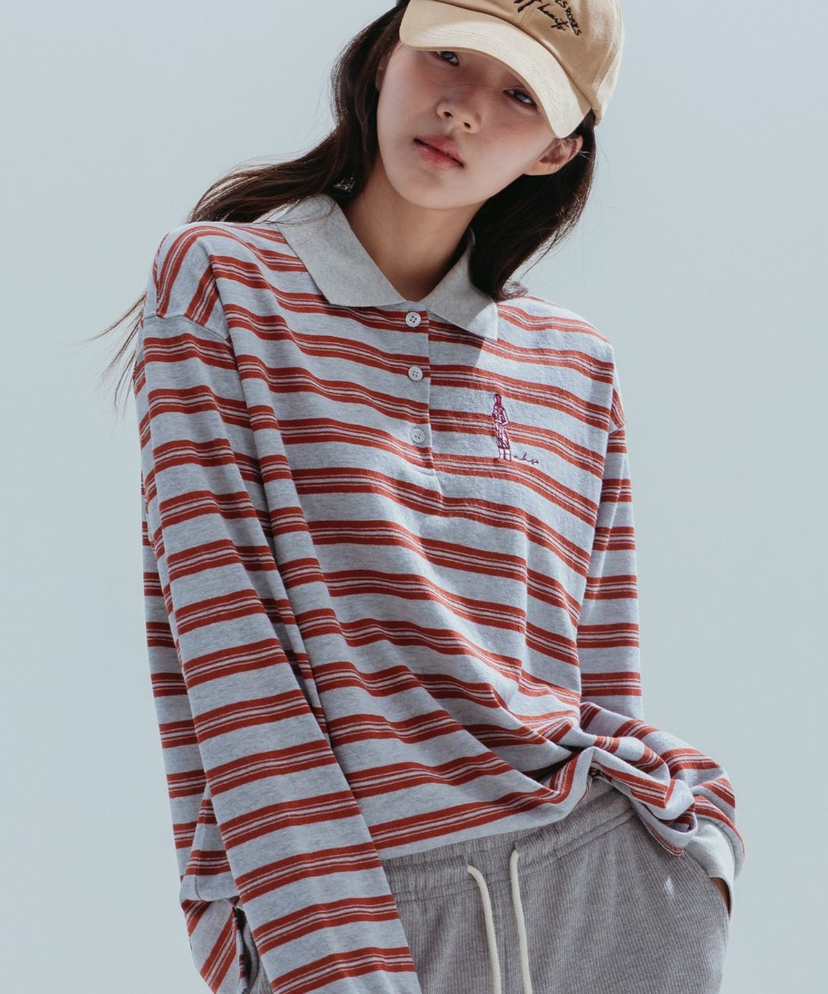 앤하츠(ANNEHEARTS) Wide Stripe Collar Polo Tee_GRAY