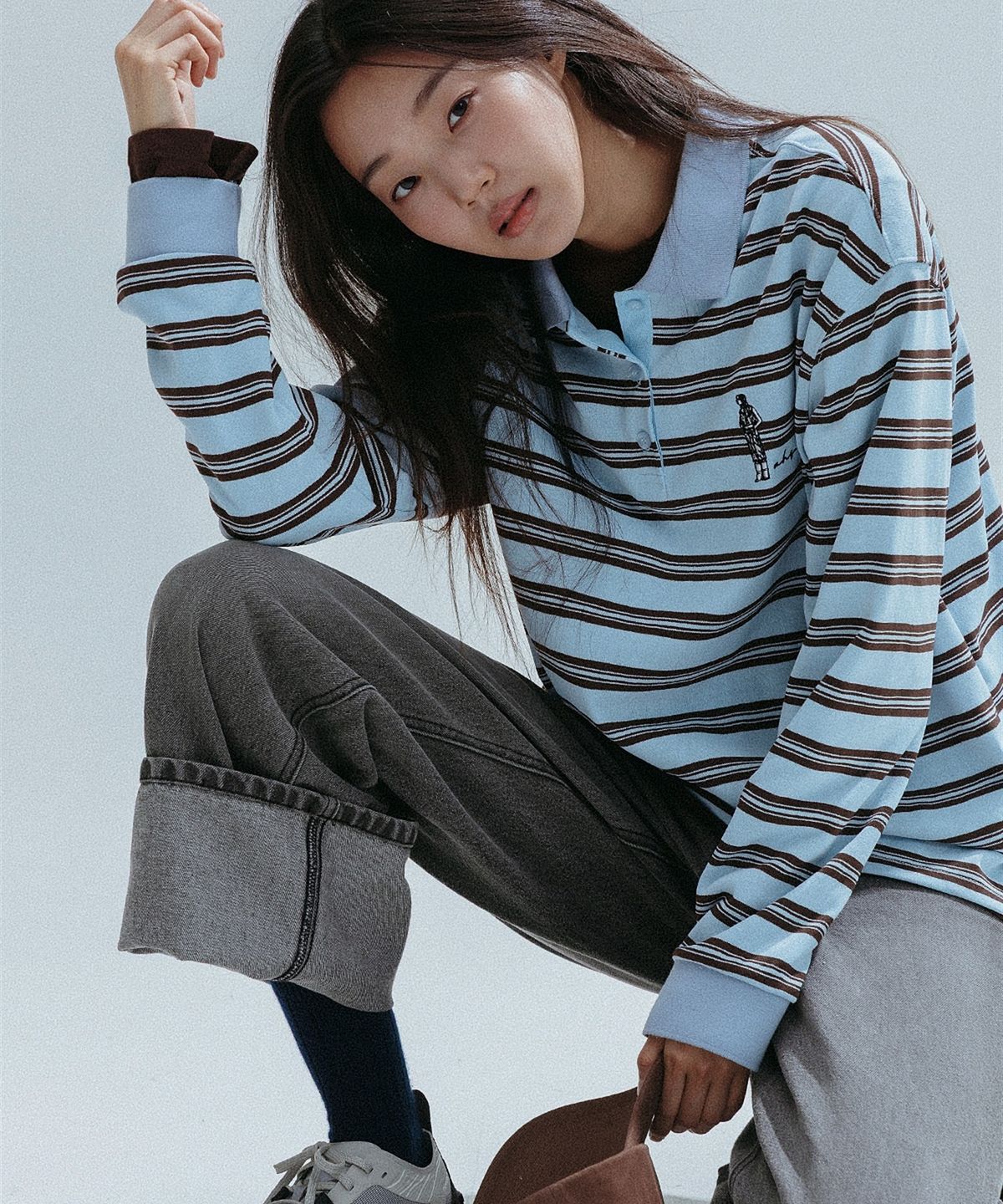 앤하츠(ANNEHEARTS) Wide Stripe Collar Polo Tee_LIGHTBLUE