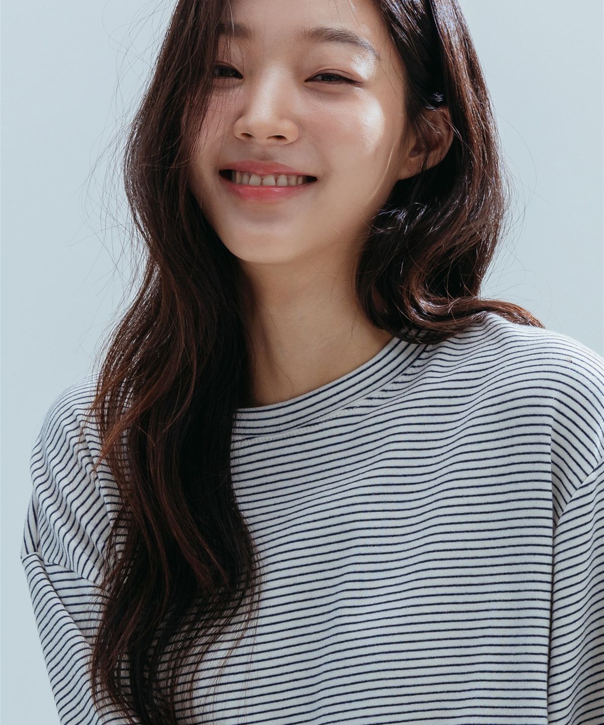 앤하츠(ANNEHEARTS) Fine Stripe Round Tee_IVORY