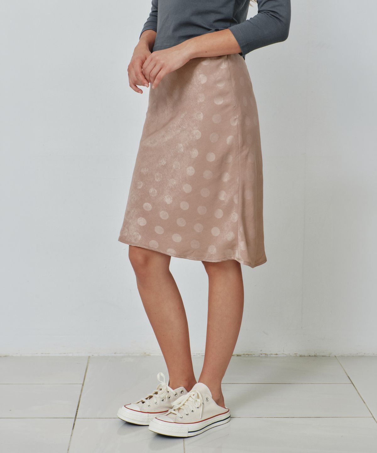 씨타(CITTA) Soft Dot Flare Midi Skirt_CTS639(Beige)