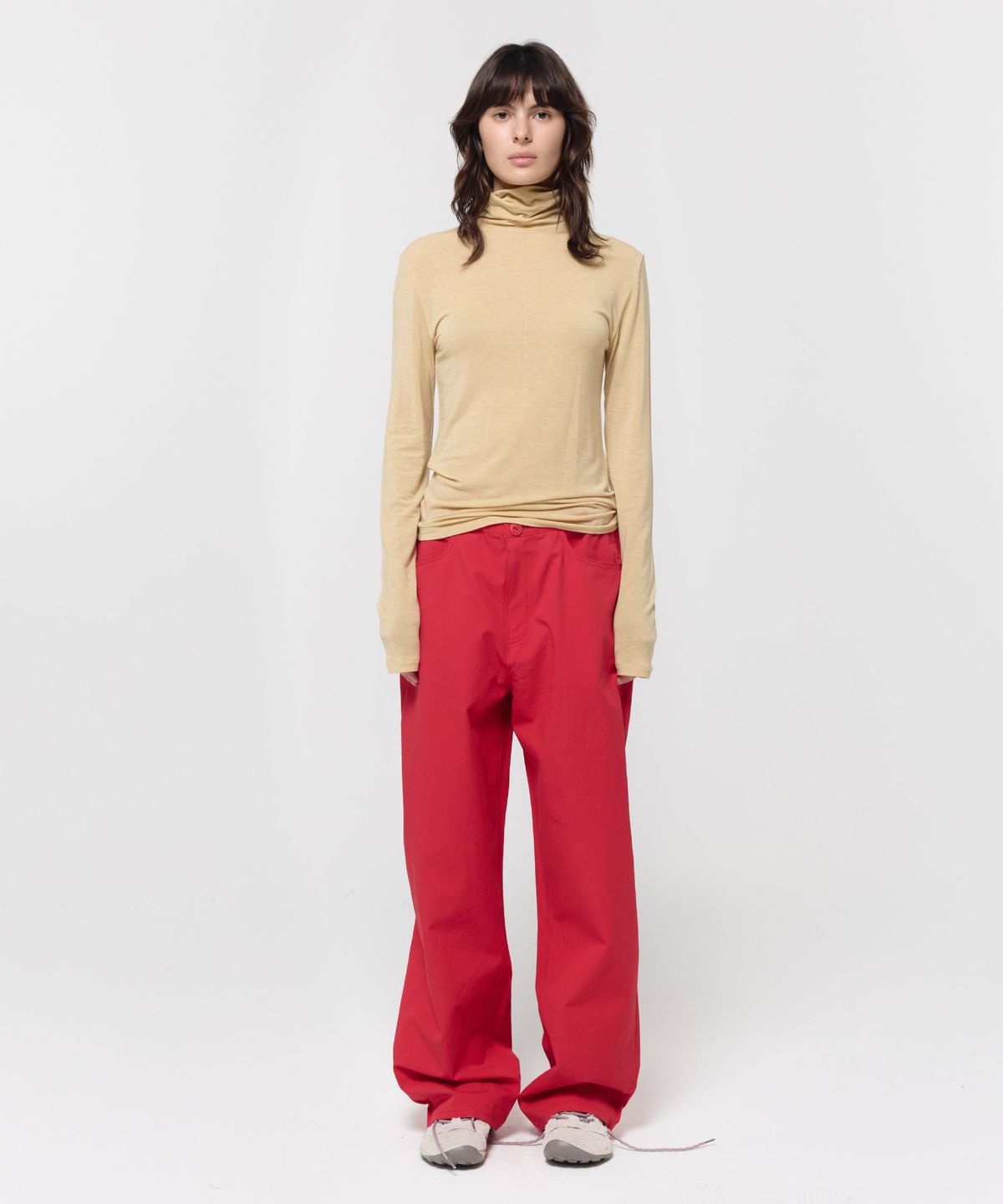 지비에이치 어패럴(GBH APPAREL) TURTLE NECK SLIM TOP / BEIGE