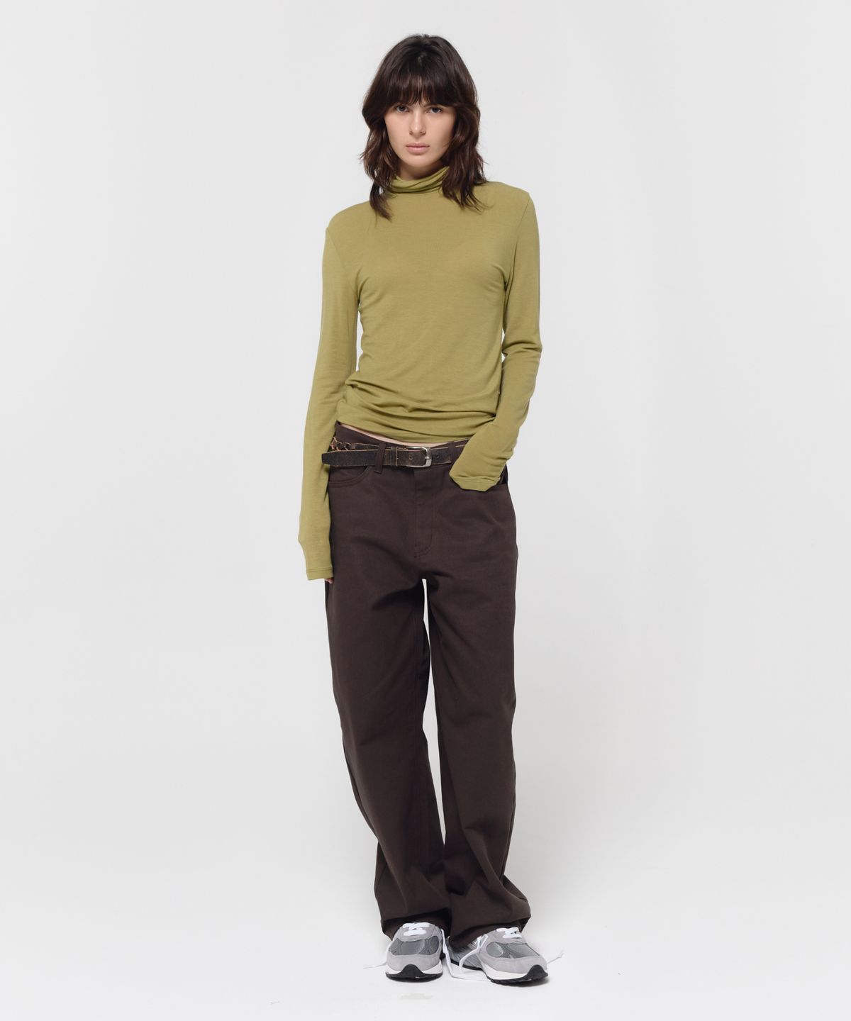 지비에이치 어패럴(GBH APPAREL) TURTLE NECK SLIM TOP / OLIVE