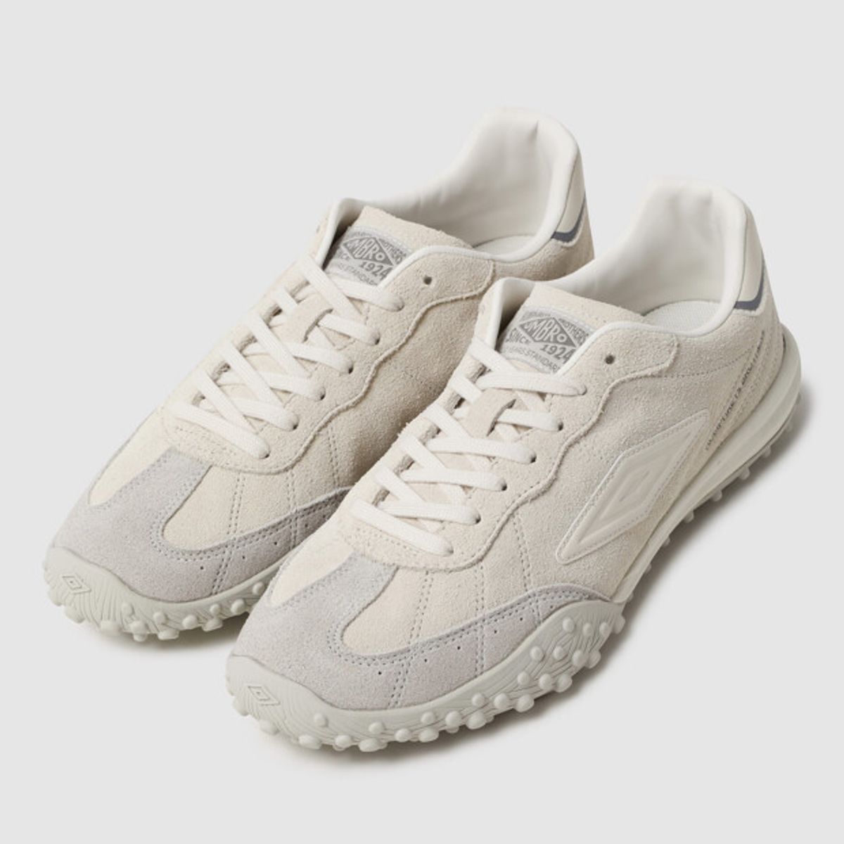 엄브로(UMBRO) FIRST JOGGER SPLIT (퍼스트 조거 스플리트) 라이트그레이 UR323CCU80
