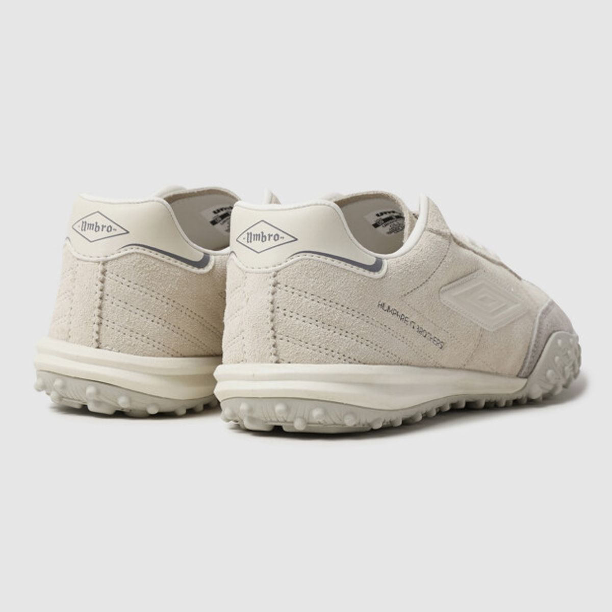 엄브로(UMBRO) FIRST JOGGER SPLIT (퍼스트 조거 스플리트) 라이트그레이 UR323CCU80