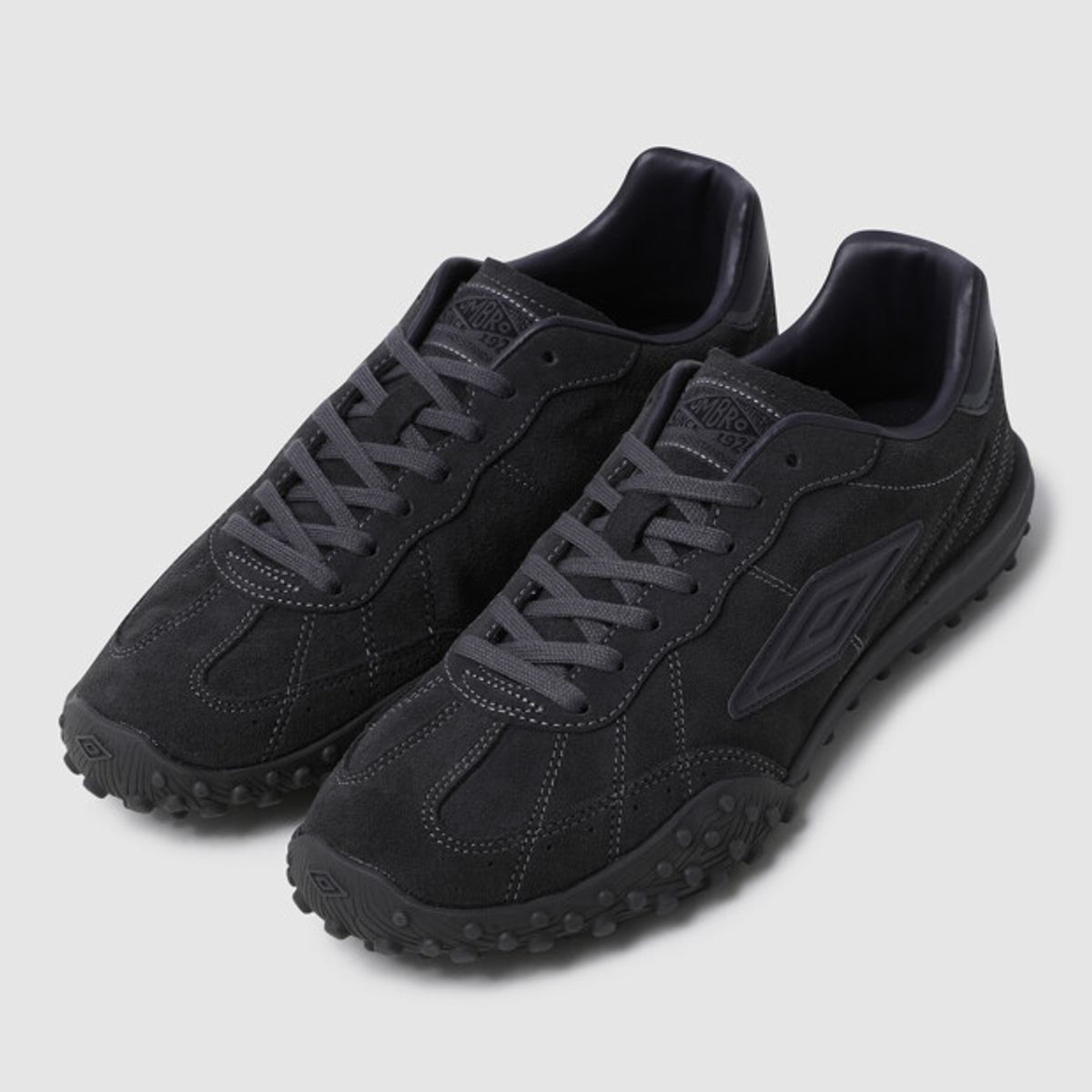 엄브로(UMBRO) FIRST JOGGER SPLIT (퍼스트 조거 스플리트) 블랙 UR323CCU80