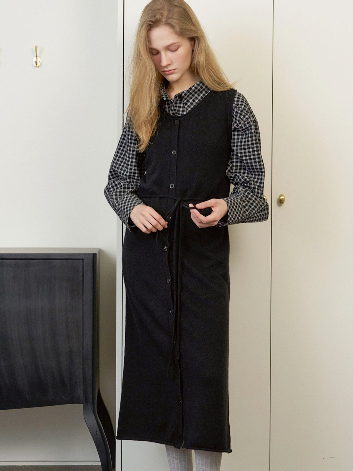 엘씨브이(LCVE) WOOL KNIT BUTTON LONG DRESS_BLACK