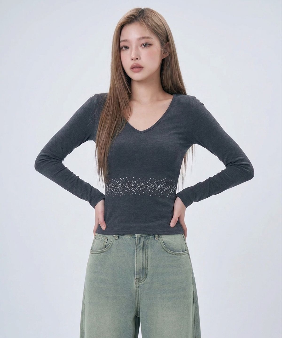 본슬리피(BORN SLIPPY) Crystal Line V Long Sleeve Tee (Charcoal)