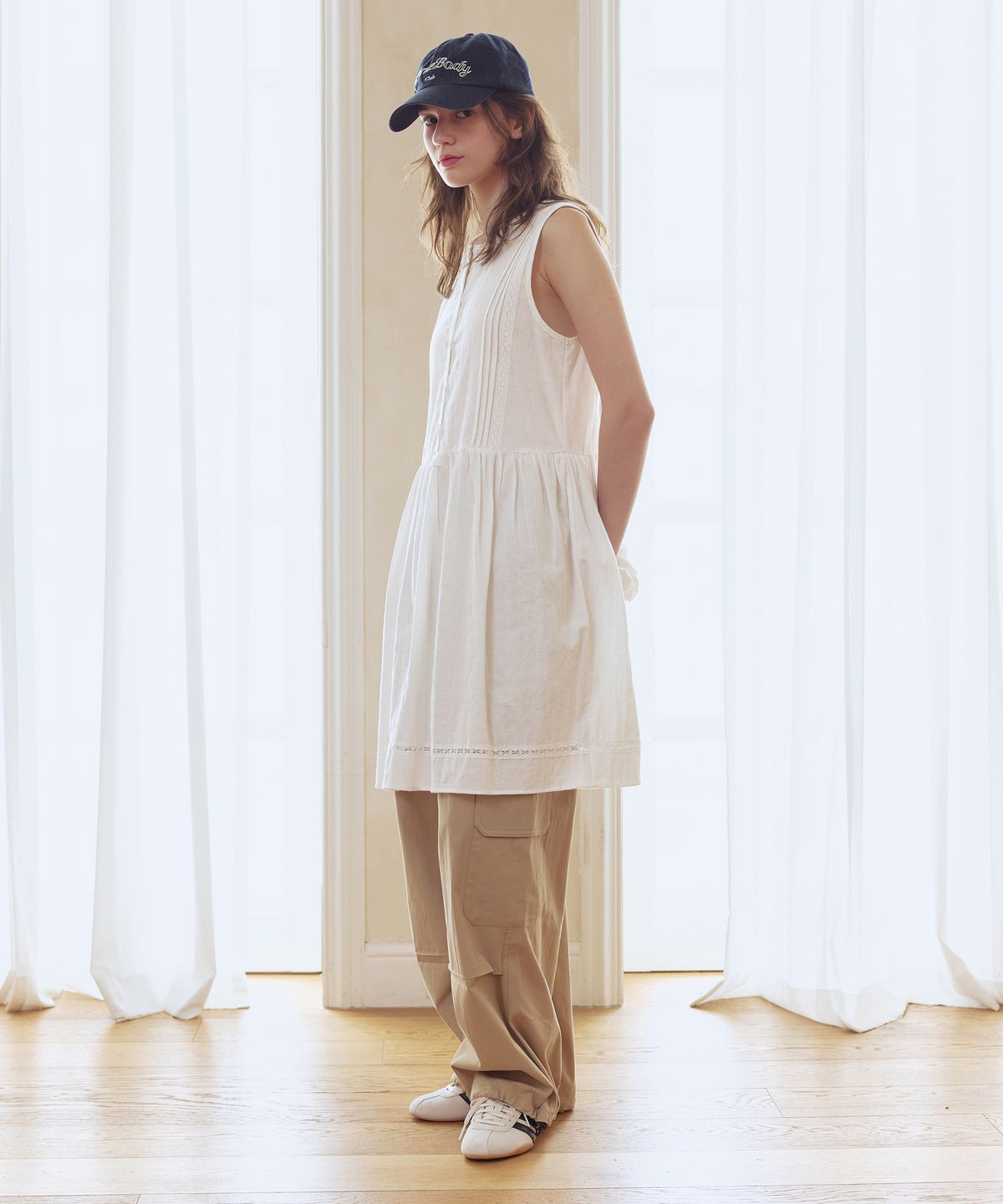 애프터아워즈(AFTERHOURS) COTTON PINTUCK DRESS (WHITE)