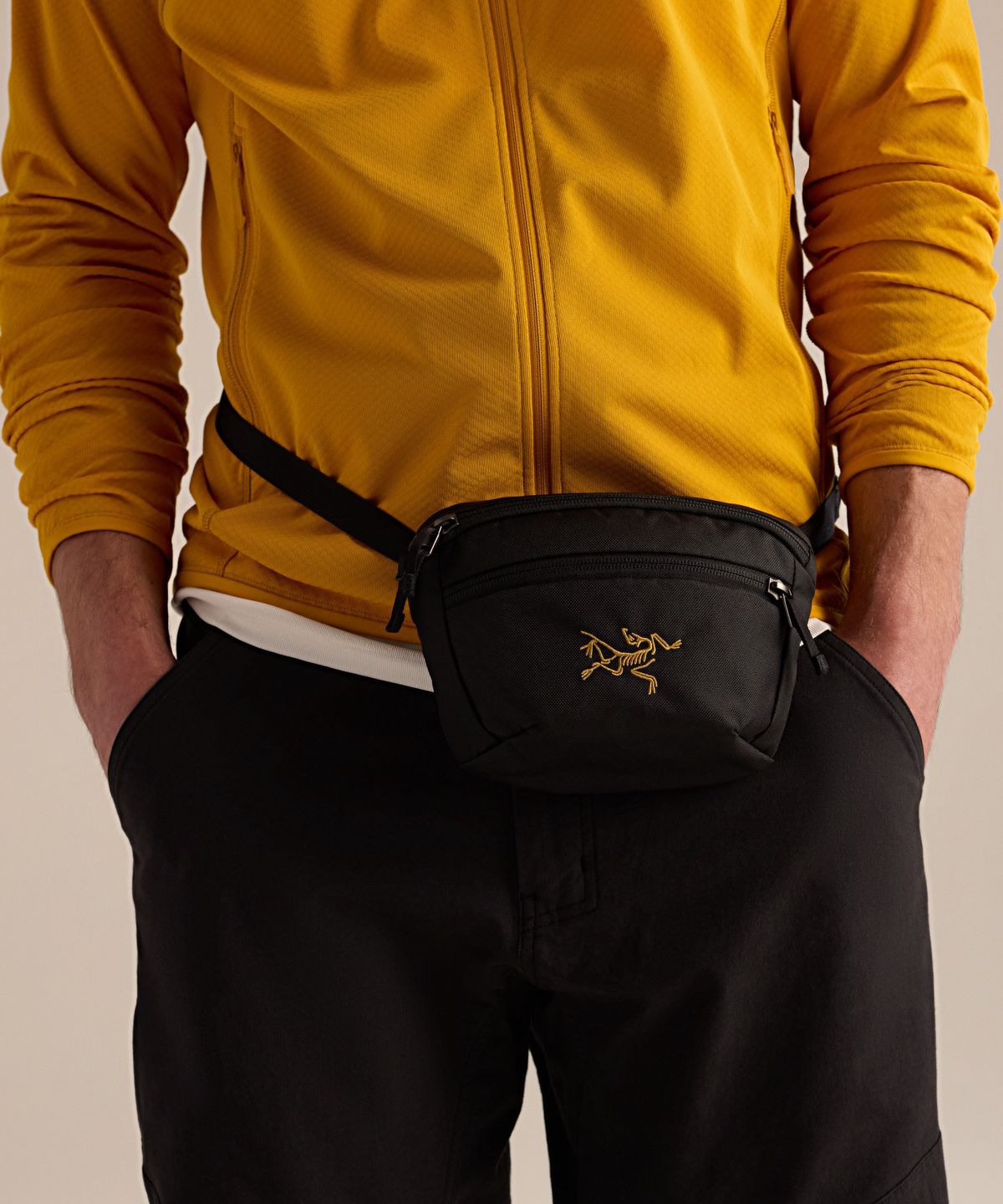 아크테릭스(ARCTERYX) 맨티스 1 웨이스트 팩 - 24K BLACK / ABQFU09234