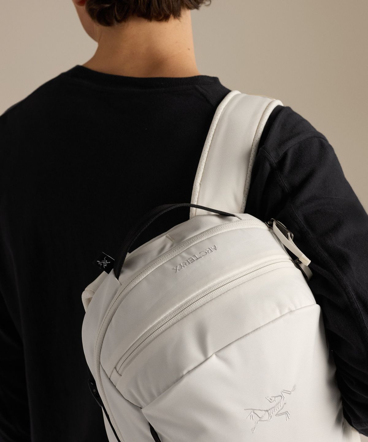 아크테릭스(ARCTERYX) 맨티스 16 백팩 - ARCTIC SILK / ABQFU10636