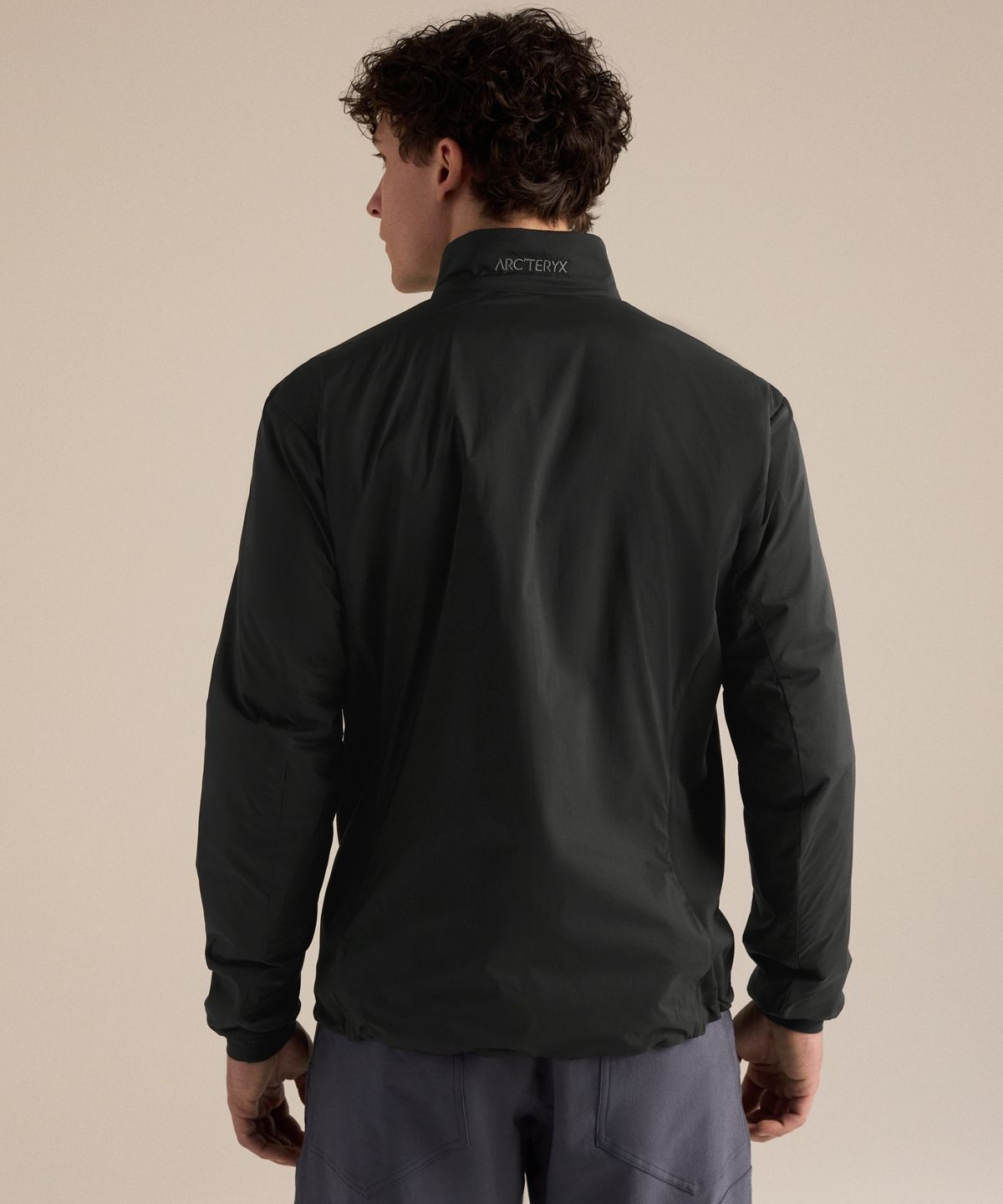 아크테릭스(ARCTERYX) 아톰 자켓 남성 - BLACK / AJQFM09561