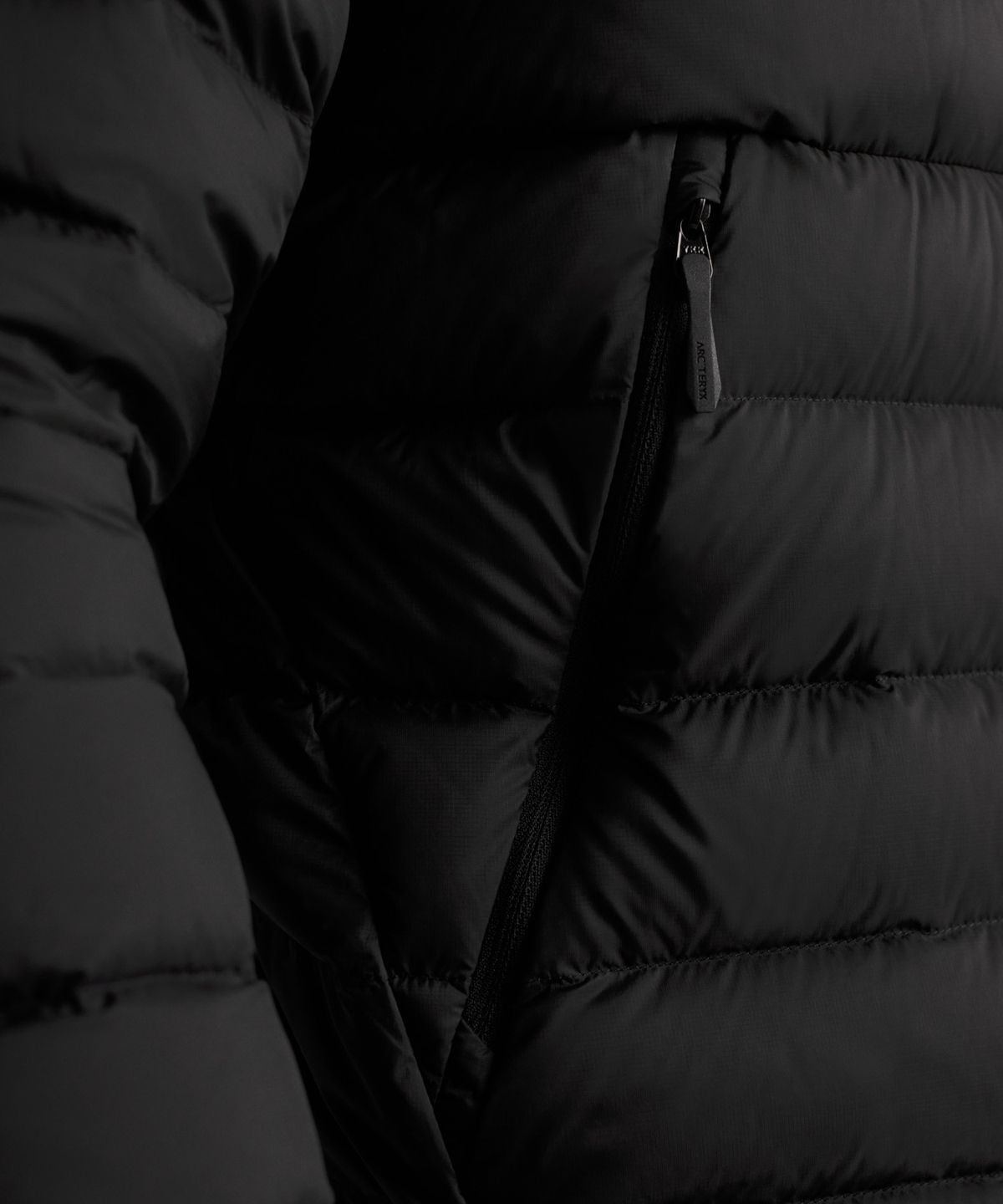 아크테릭스(ARCTERYX) 세륨 후디 남성 - BLACK / AJQFM10521