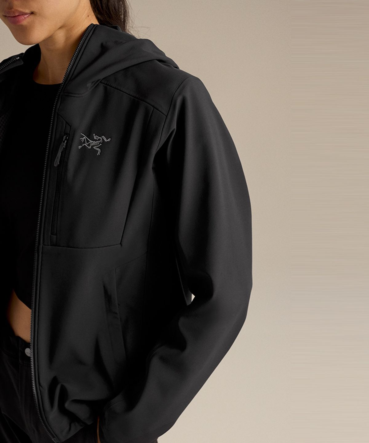 아크테릭스(ARCTERYX) 감마 MX 후디 여성 - BLACK / AJQFW09456
