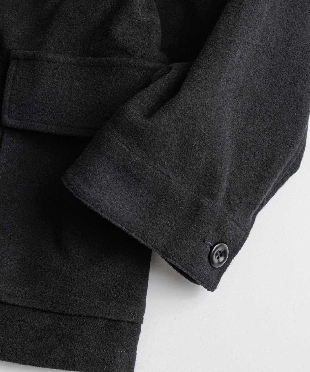 비헤비어(BEHEAVYER) SOFT MOLESKIN FRENCH DB JACKET faded black