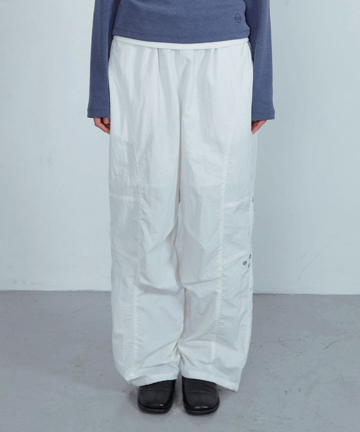 키지코(KIJIKO) ke619. Eyelet Folding Nylon Pants White