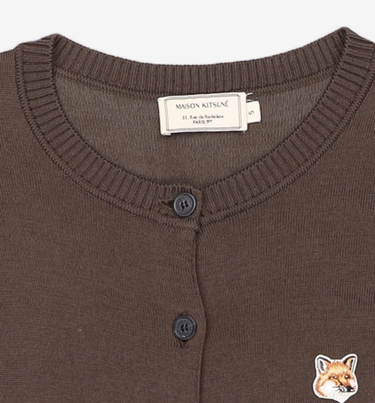 메종 키츠네(MAISON KITSUNE) W 메리노스 폭스 헤드 패치 가디건 라이트카키 / FW00554KT1036-LK S