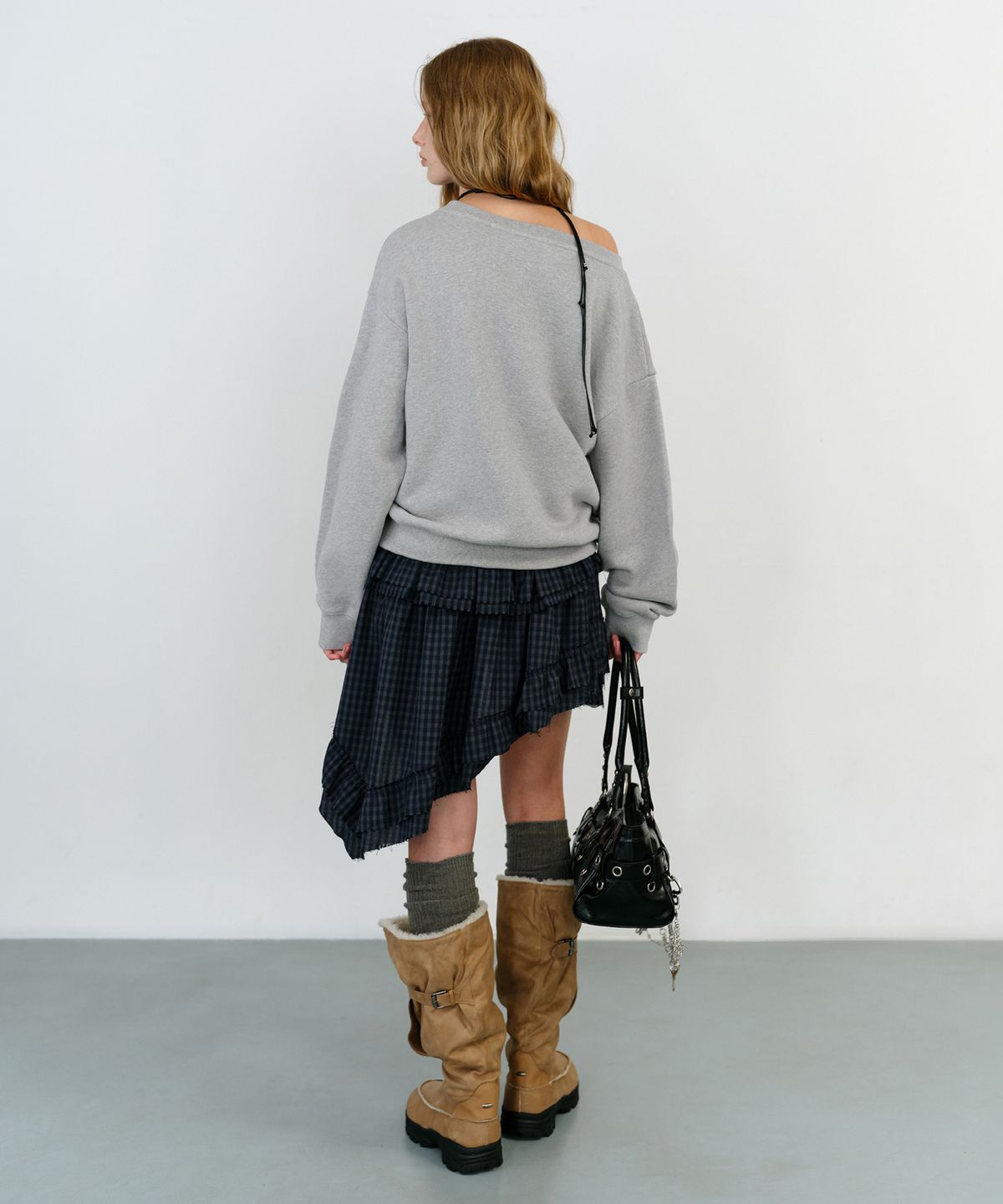 인스턴트펑크(INSTANTFUNK) [하리S PICK] RAW EDGE CHECK TIERED SKIRT - NAVY