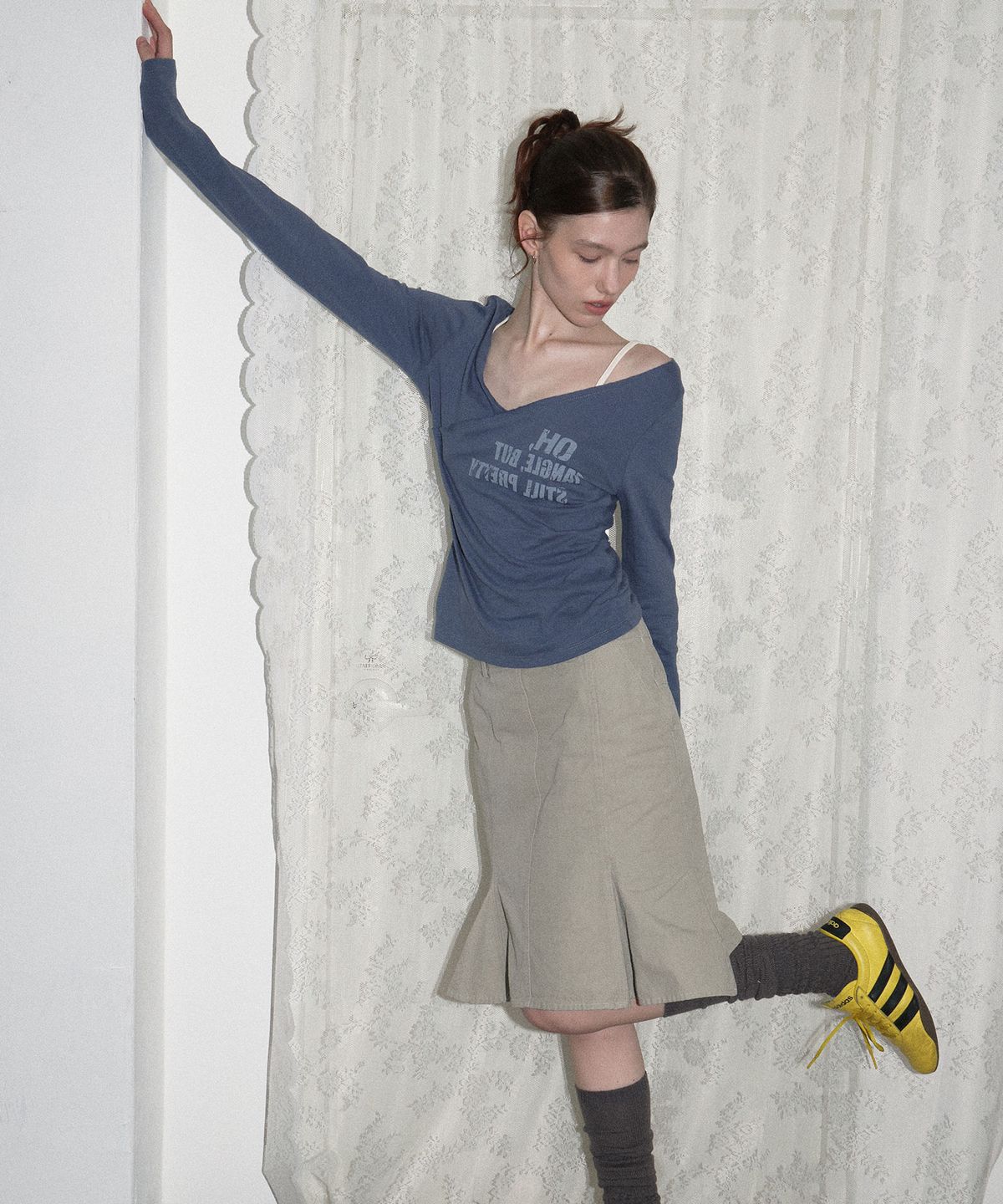도프셉(DOFFSEPT) Raw Edge Wrap Sleeve Tee (Blue)