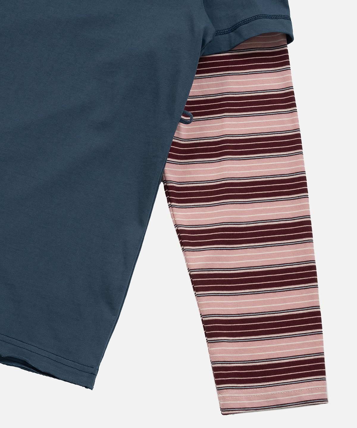인스턴트펑크(INSTANTFUNK) LAYERED SLEEVE STRIPE T SHIRT - NAVY