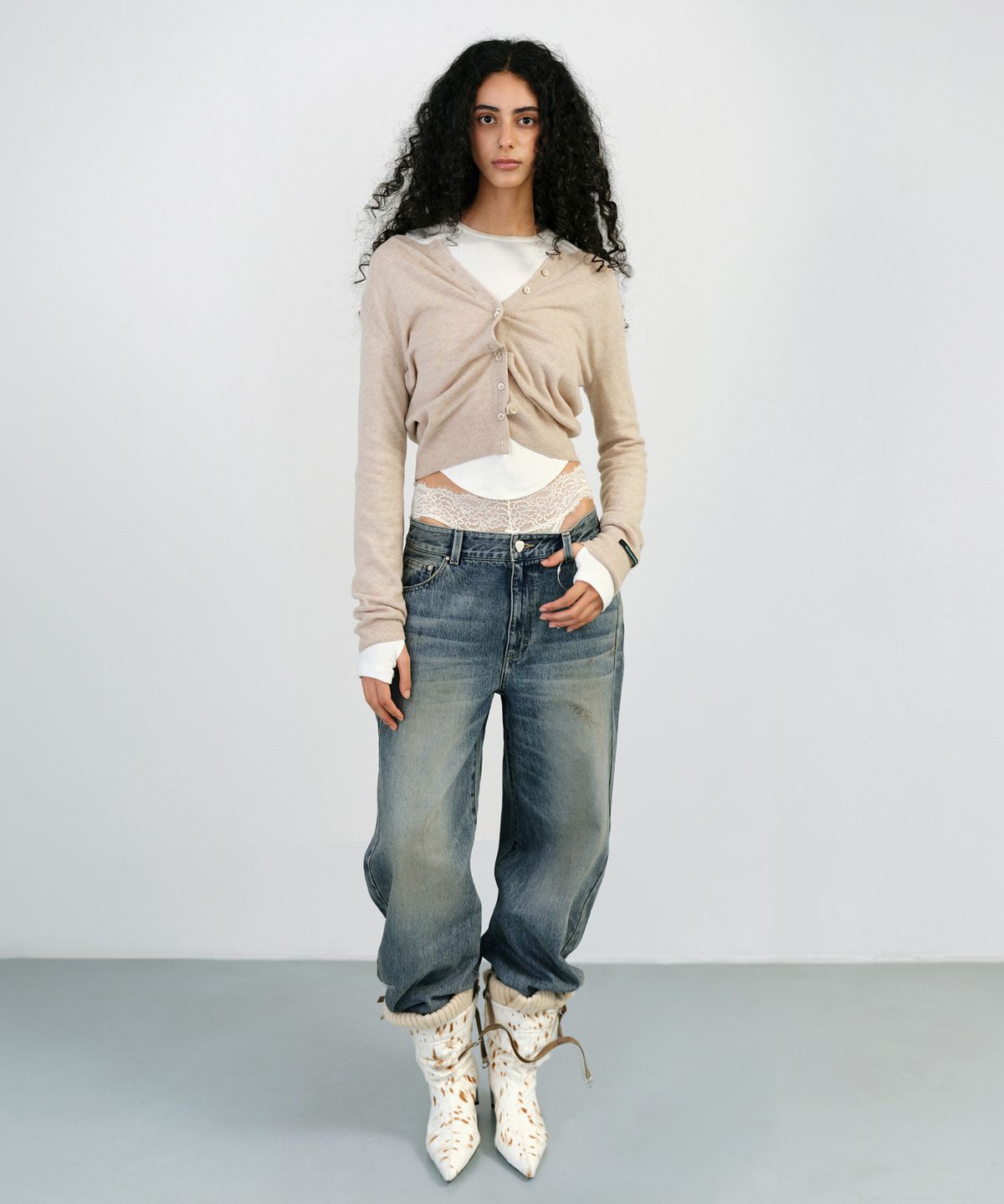 인스턴트펑크(INSTANTFUNK) ESSENTIAL WOOL ROUND CARDIGAN - BEIGE