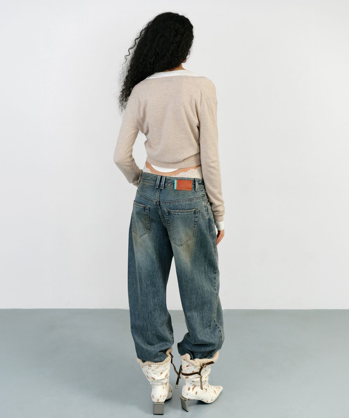인스턴트펑크(INSTANTFUNK) ESSENTIAL WOOL ROUND CARDIGAN - BEIGE