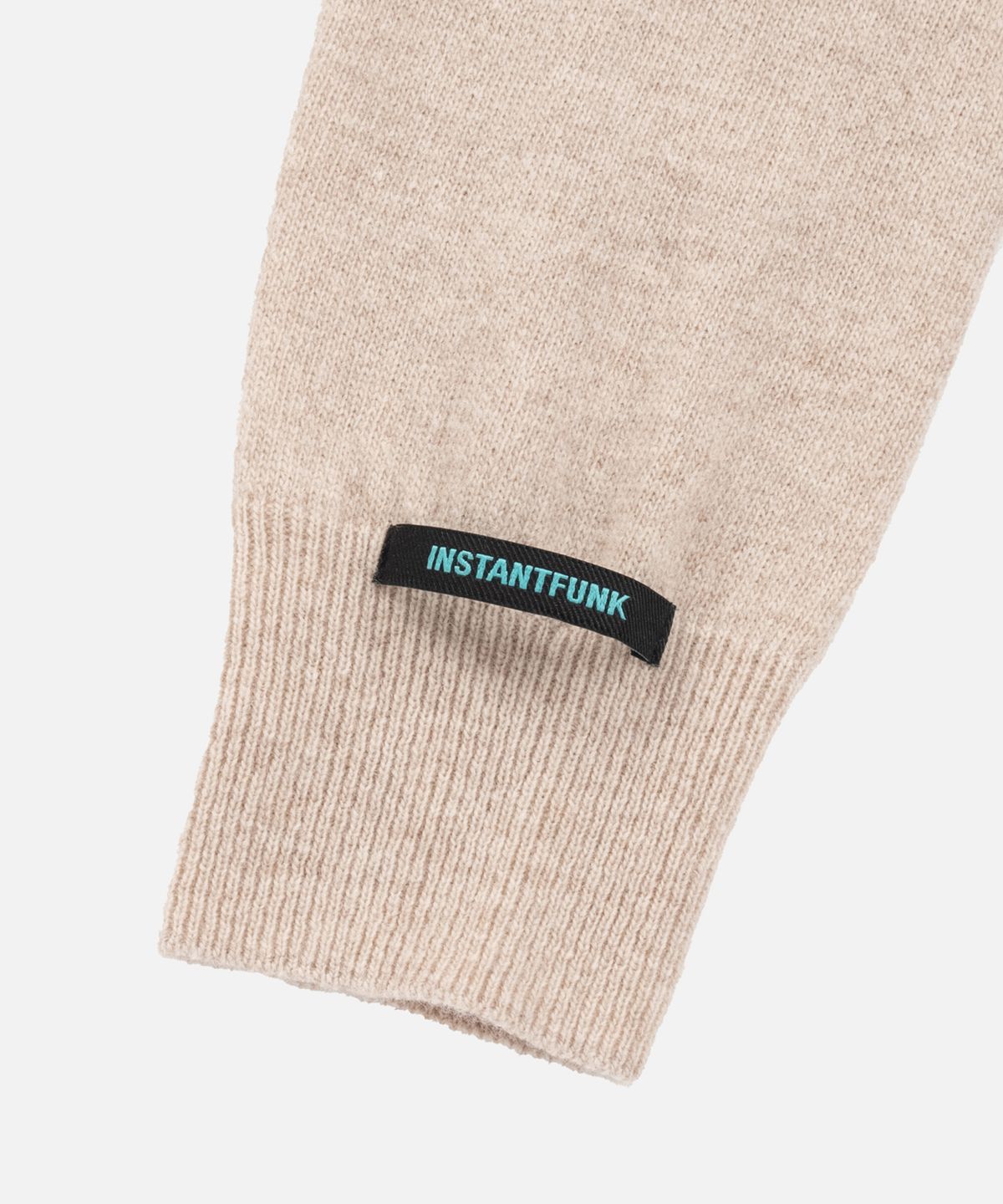 인스턴트펑크(INSTANTFUNK) ESSENTIAL WOOL ROUND CARDIGAN - BEIGE