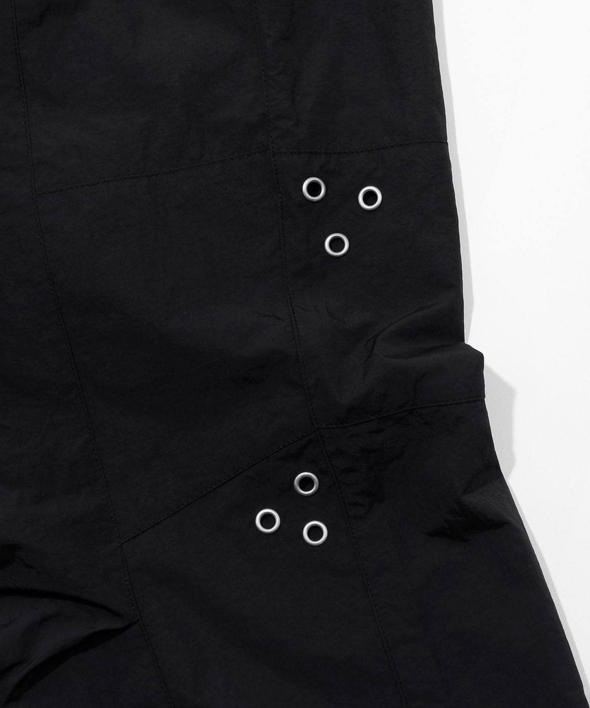 키지코(KIJIKO) ke619. Eyelet Folding Nylon Pants Black
