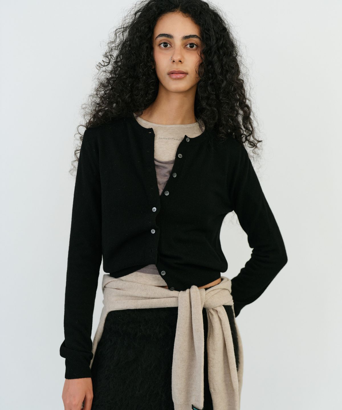 인스턴트펑크(INSTANTFUNK) ESSENTIAL WOOL ROUND CARDIGAN - BLACK