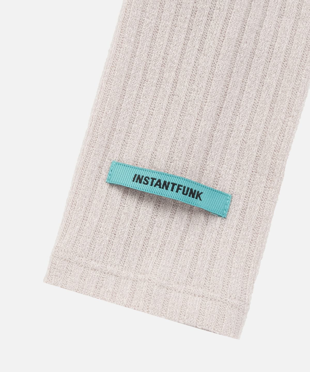 인스턴트펑크(INSTANTFUNK) RIB HALTER CARDIGAN SET UP - BEIGE