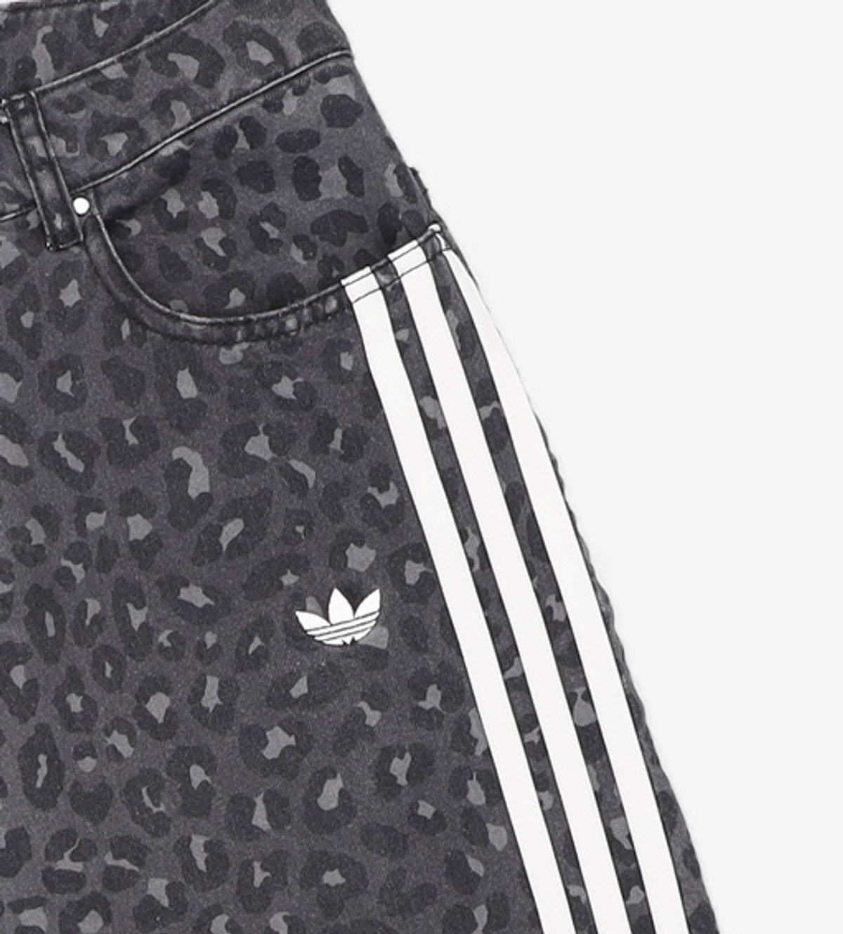 아디다스(ADIDAS) 데님 버뮤다 숏 팬츠 - 차콜 / KA2675 27