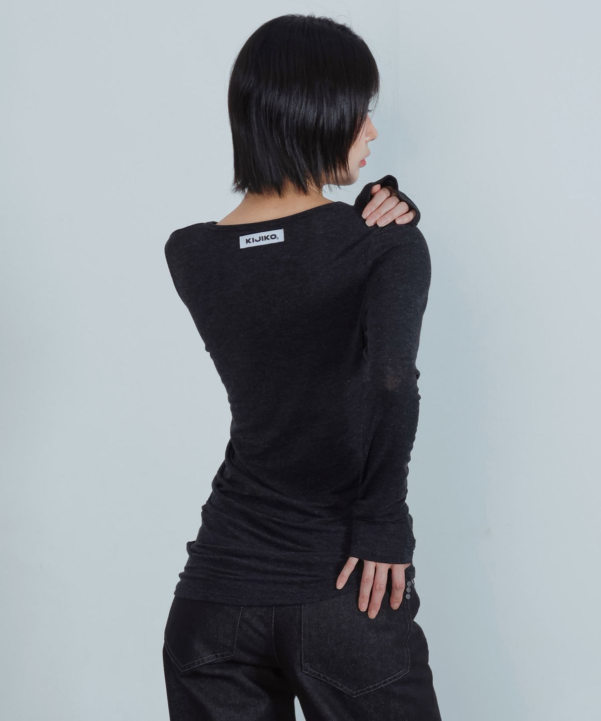 키지코(KIJIKO) ke311. Curved Sheer Tee Charcoal