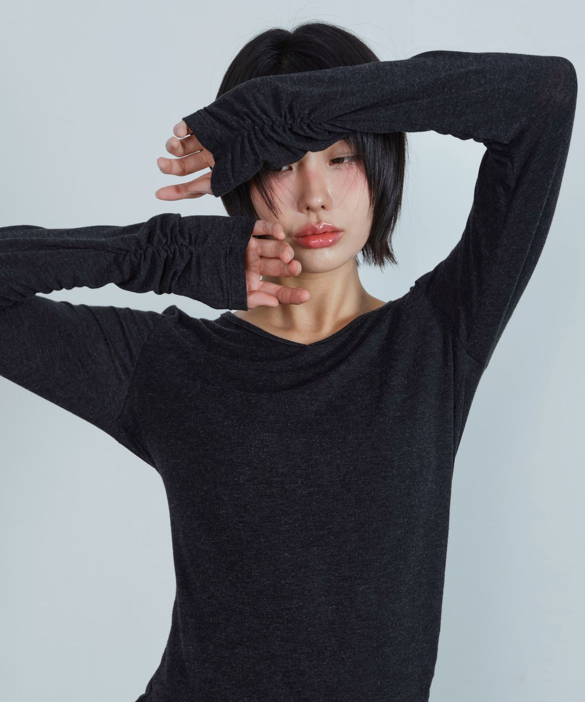 키지코(KIJIKO) ke311. Curved Sheer Tee Charcoal