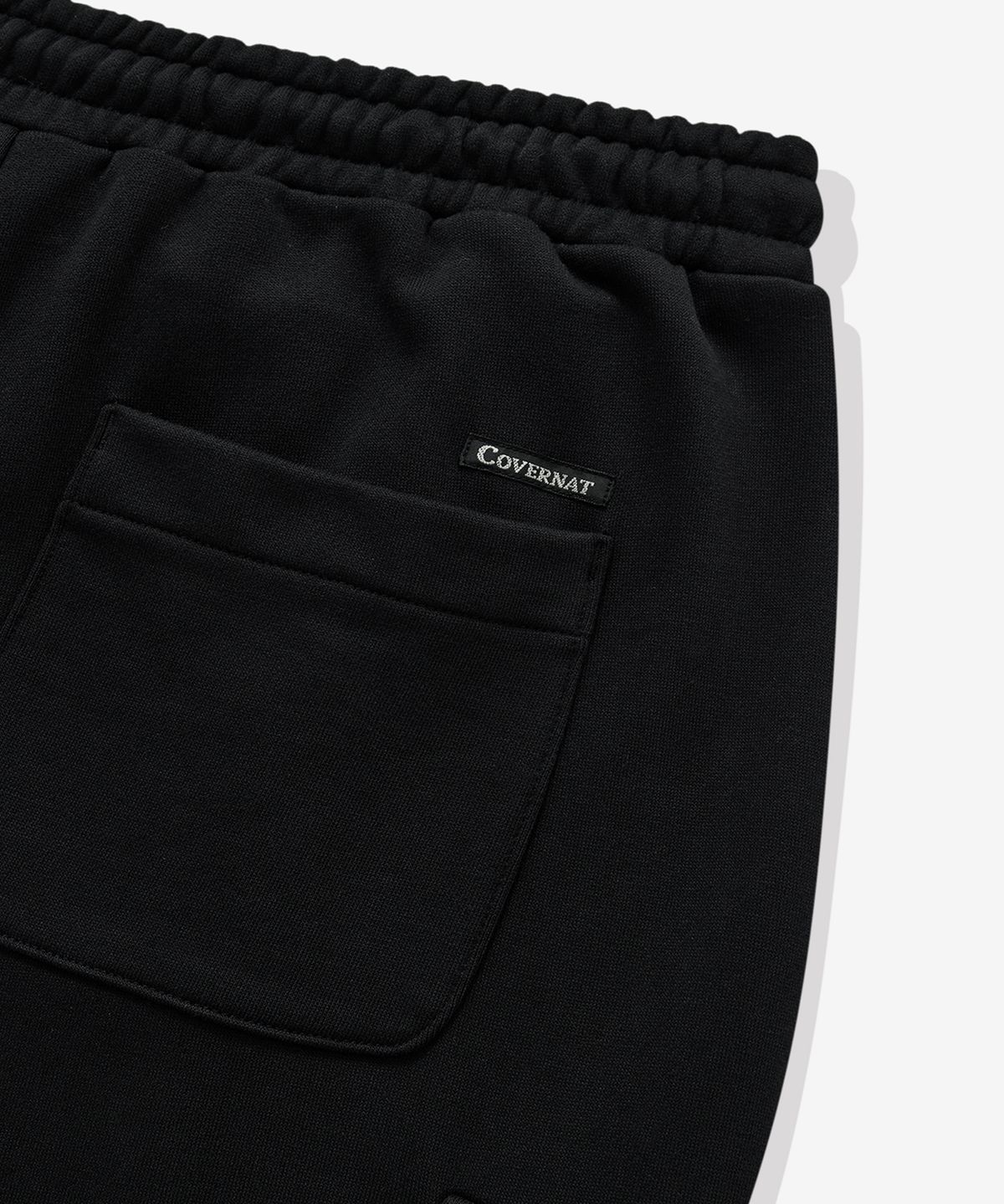 커버낫(COVERNAT) 루즈 스트레이트 플리티드 카고 스웻 팬츠 블랙