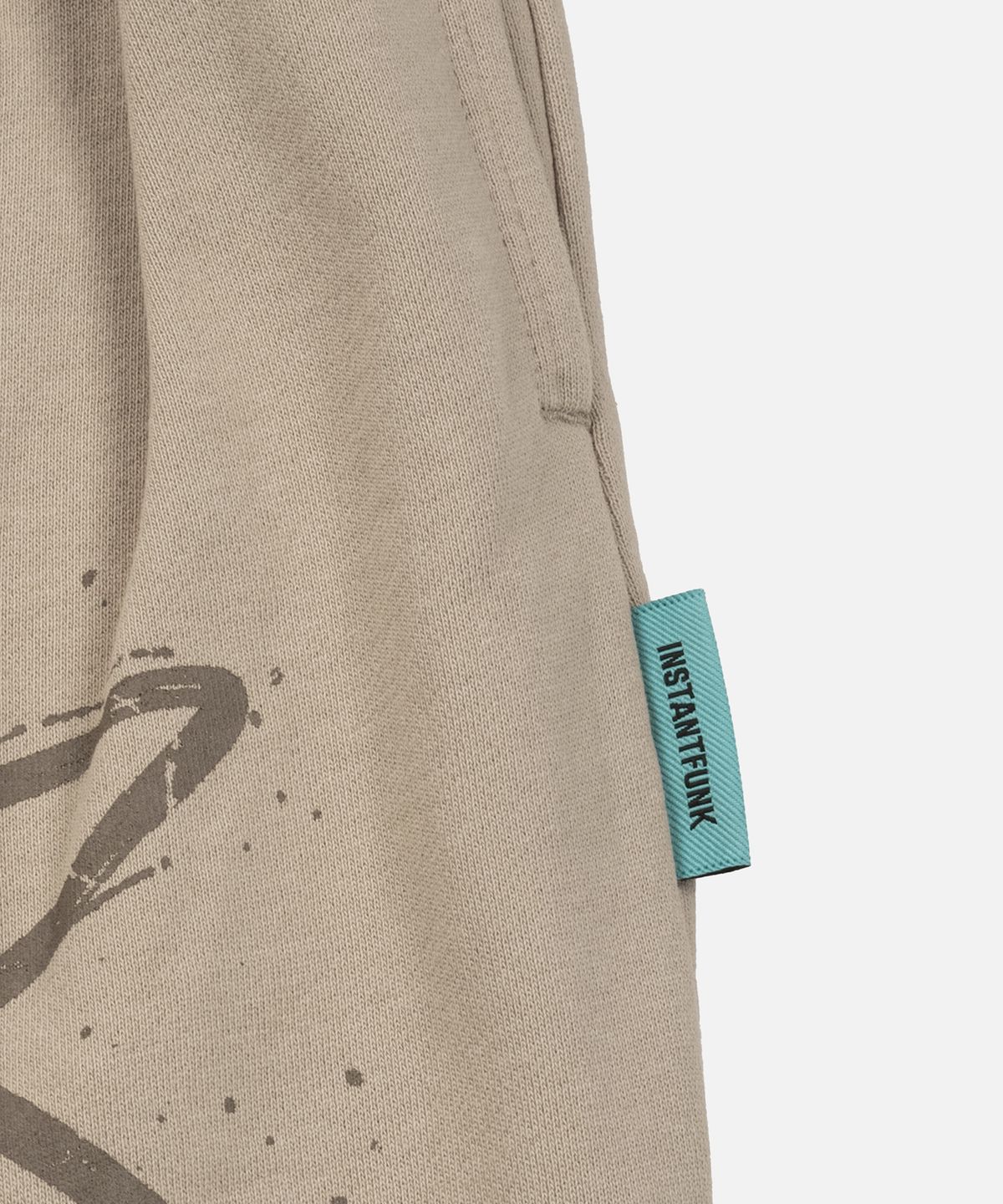 인스턴트펑크(INSTANTFUNK) WASHED GRAPHIC SWEAT PANTS - BEIGE