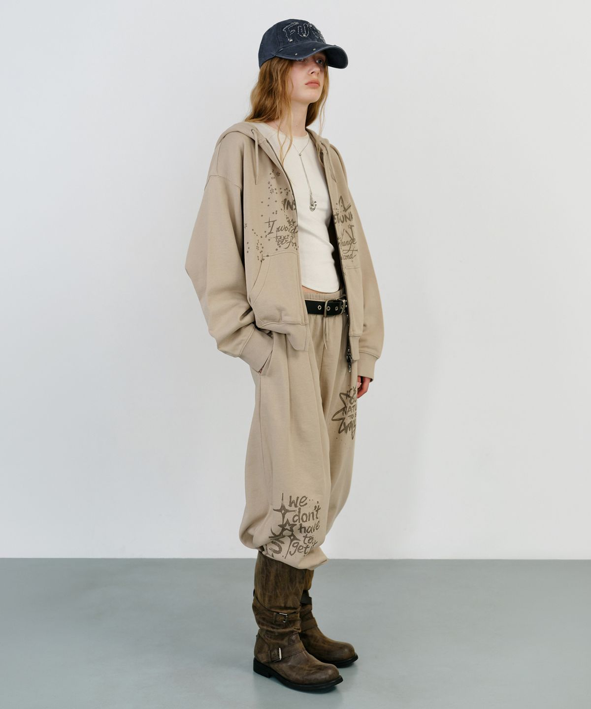 인스턴트펑크(INSTANTFUNK) [가을S PICK] WASHED GRAPHIC ZIP UP HOODIE - BEIGE