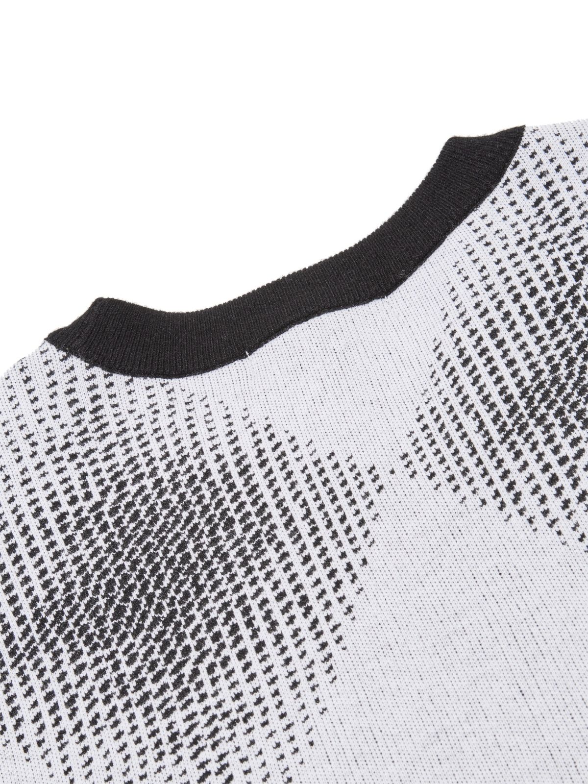 와이드앵글(WIDEANGLE) CO 옴브레 패턴 라운드 스웨터 M_Off White