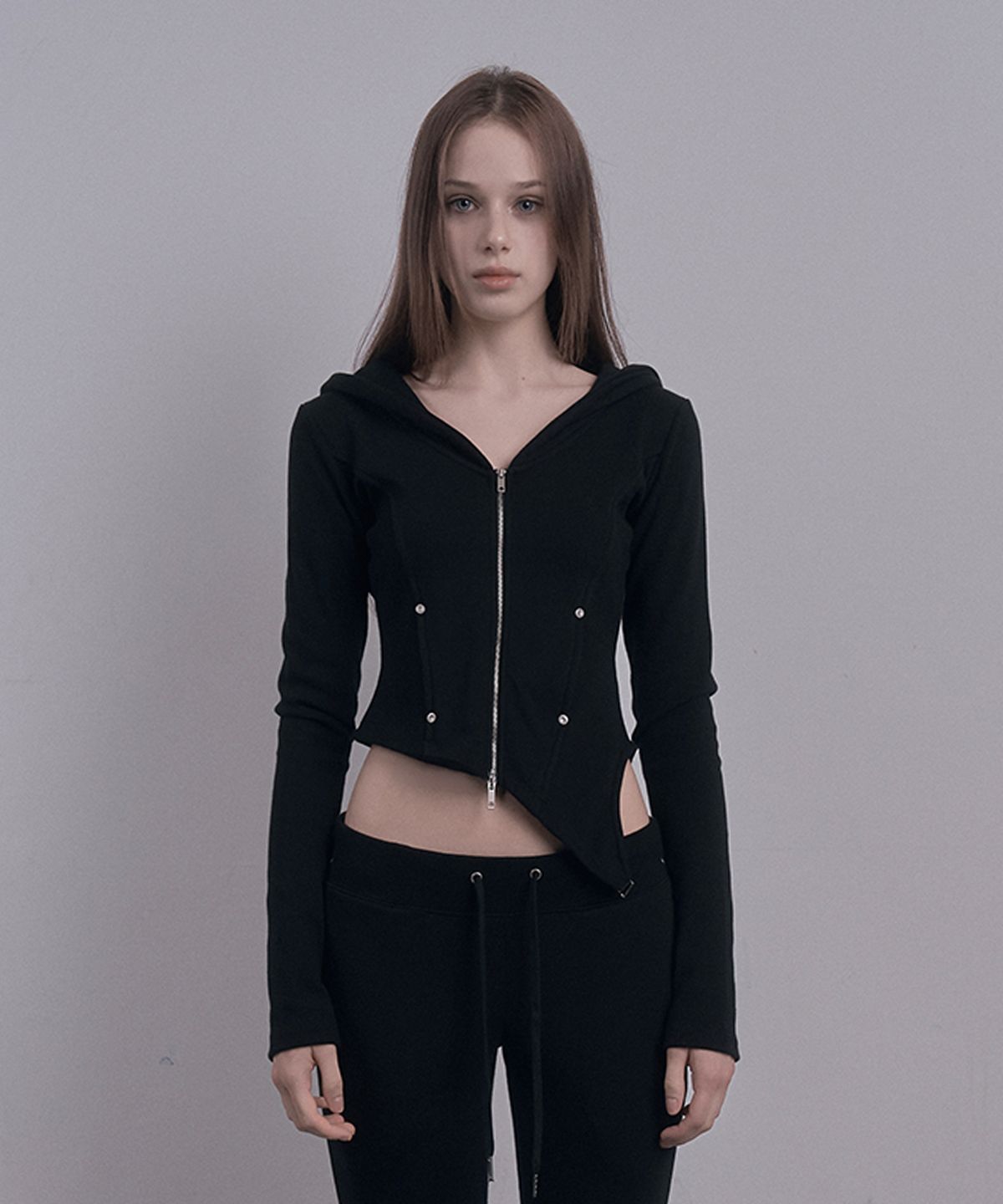 데미오(DAMIO) Contour Fitted Hoodie Zip-Up (Black)