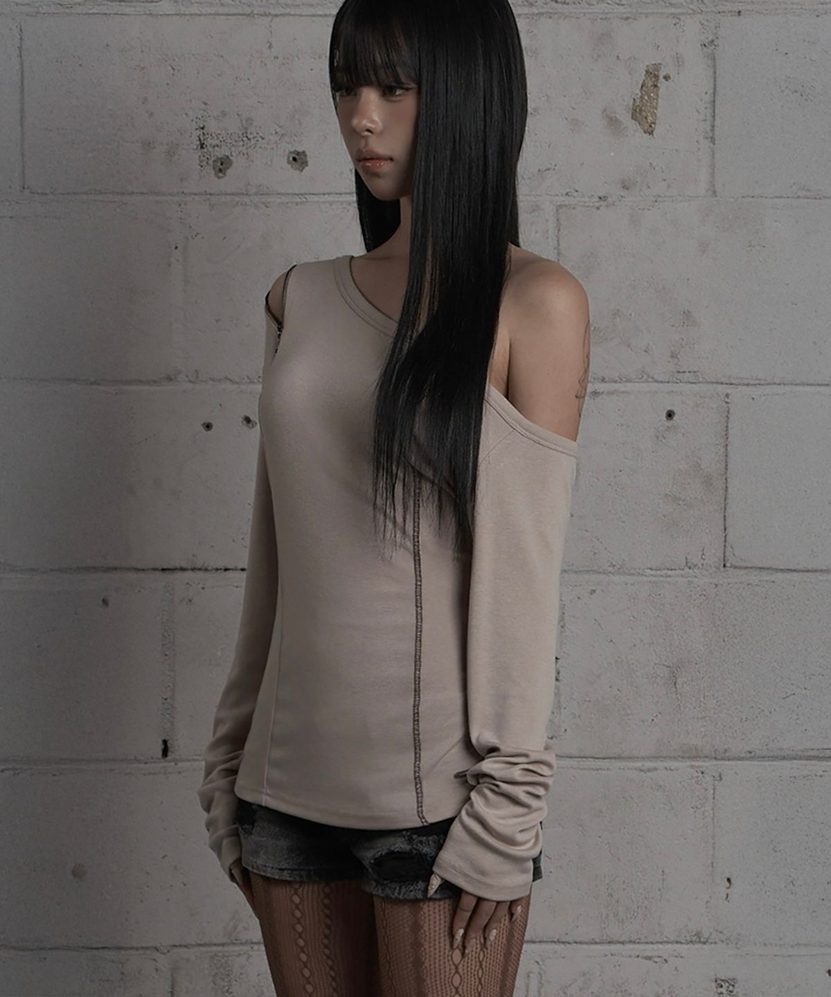 에트오소메(ETRE AU SOMMET) Asymmetric Zipper Corset Top (Beige)
