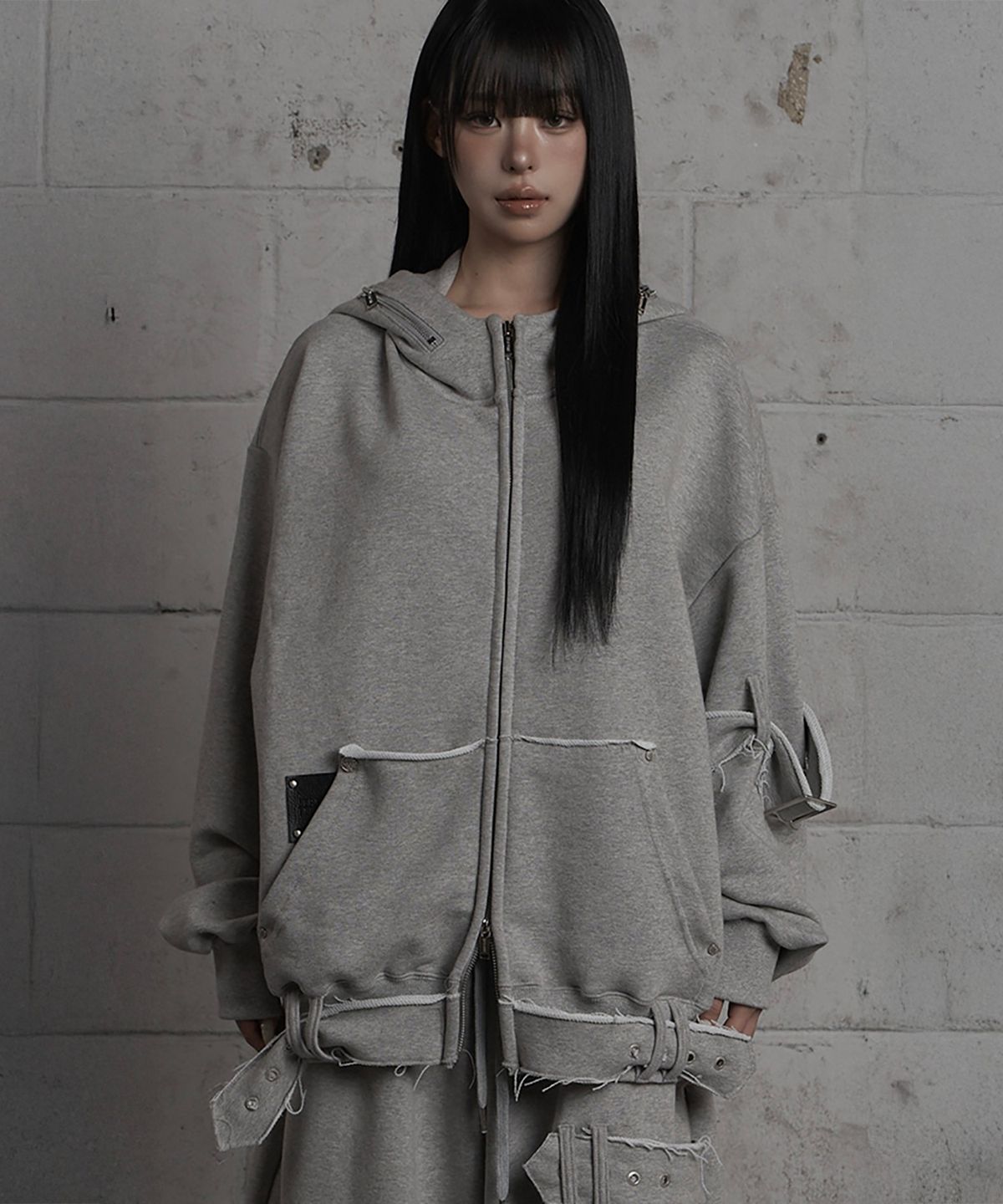 에트오소메(ETRE AU SOMMET) Belted Raw Edge Hood Zip-Up (Melange Gray)