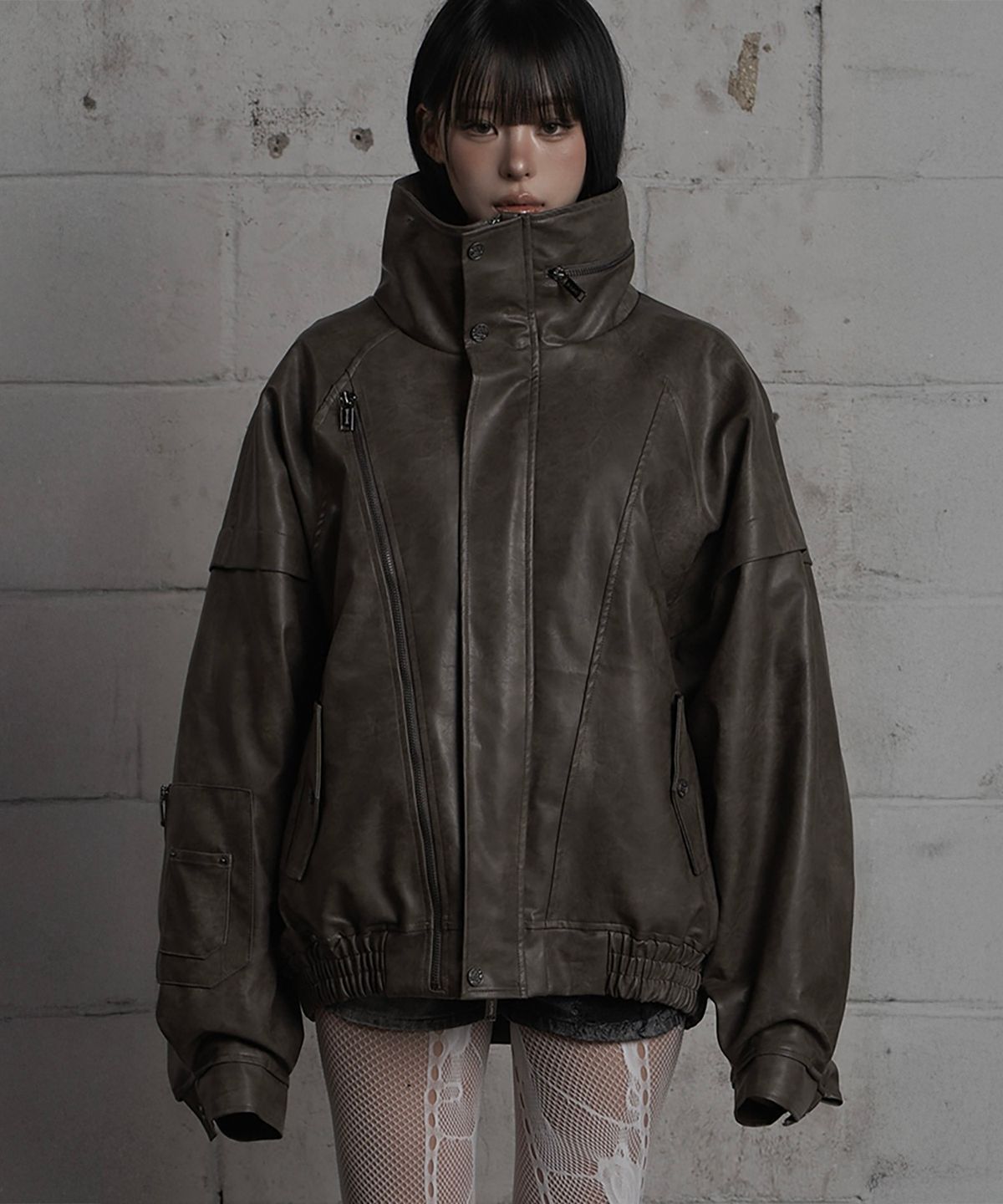 에트오소메(ETRE AU SOMMET) Panel Pocket Leather Bomber (Brown)