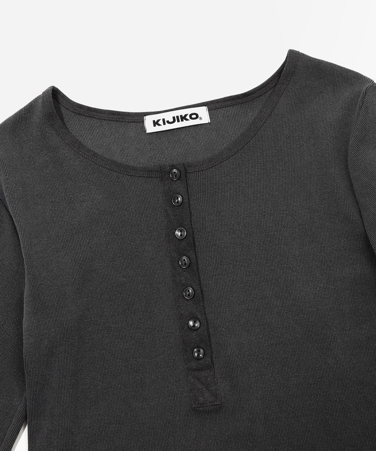 키지코(KIJIKO) ke309. Pigment Henley Neck Tee Charcoal