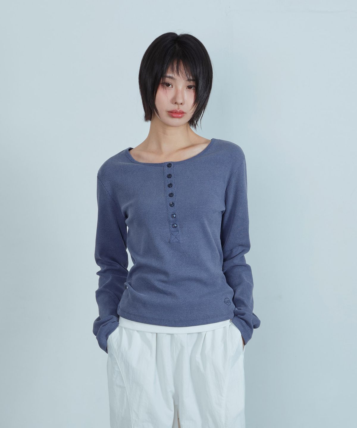 키지코(KIJIKO) ke309. Pigment Henley Neck Tee Navy