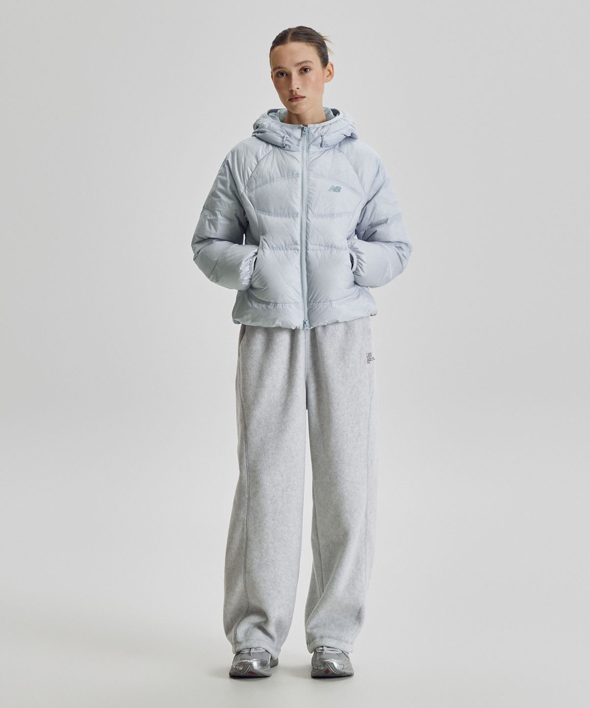 뉴발란스(NEW BALANCE) NBNPG4W912 / WOMEN 플라잉 204 Airy 후드형 경량다운 (L/BLUE)