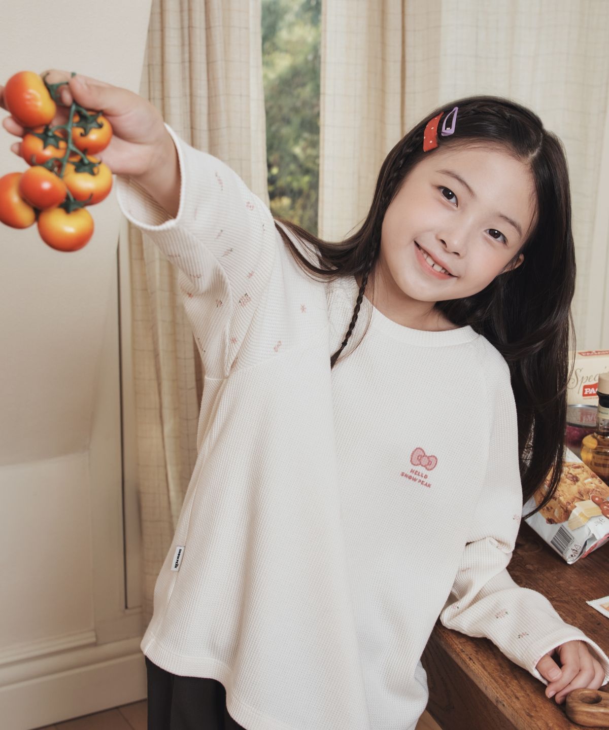 스노우피크 어패럴 키즈(SNOWPEAK APPAREL KIDS) [스노우피크 X 헬로키티] 키즈 와플 긴팔 티셔츠 (S26FKFTL88) Light Pink