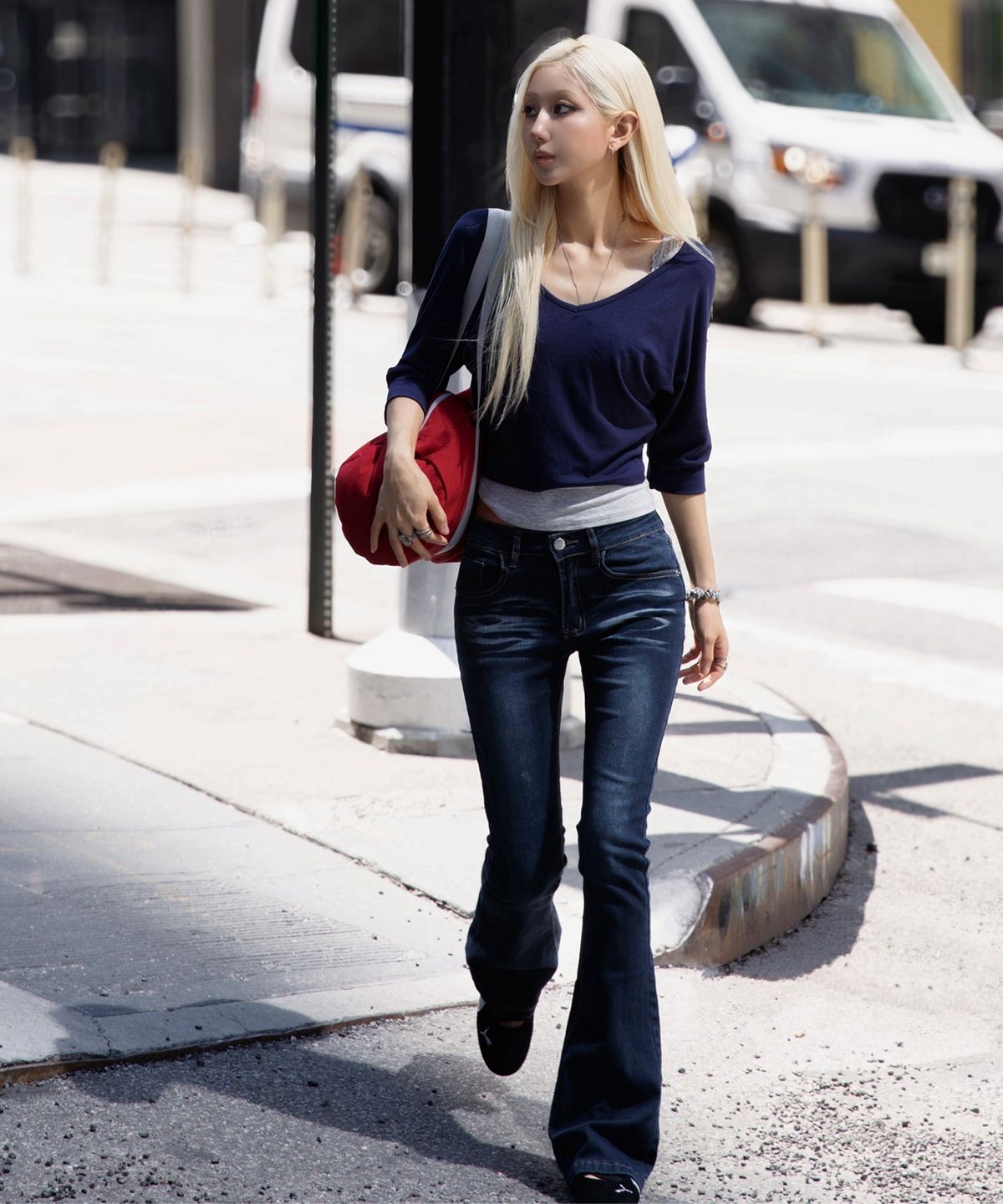 버진키스(VIRGINKISS) Hush lowrise bootscut washing jeans - BLUE