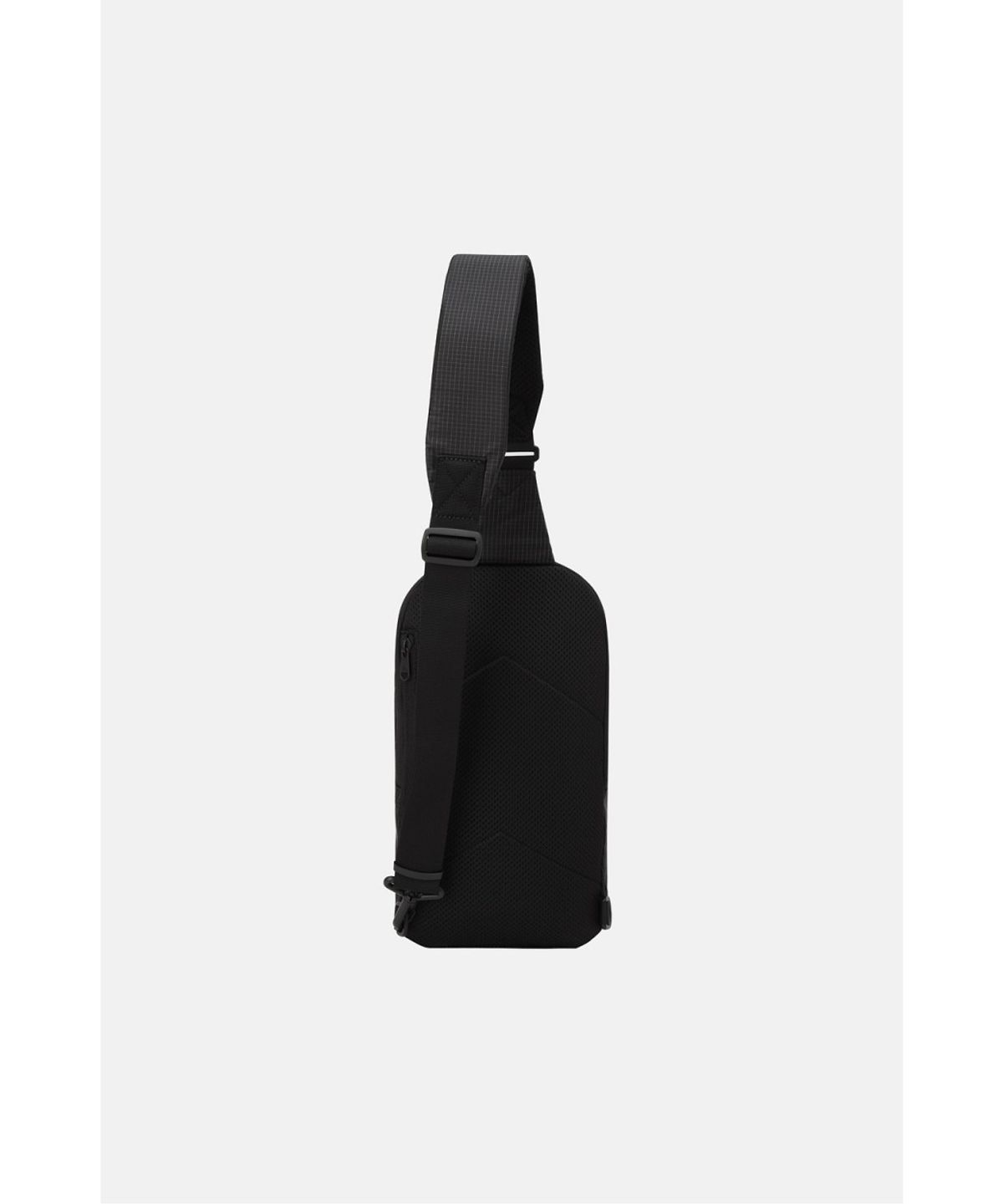 코오롱스포츠(KOLON SPORT) 하이킹 슬링백 QEBDX26211BLK
