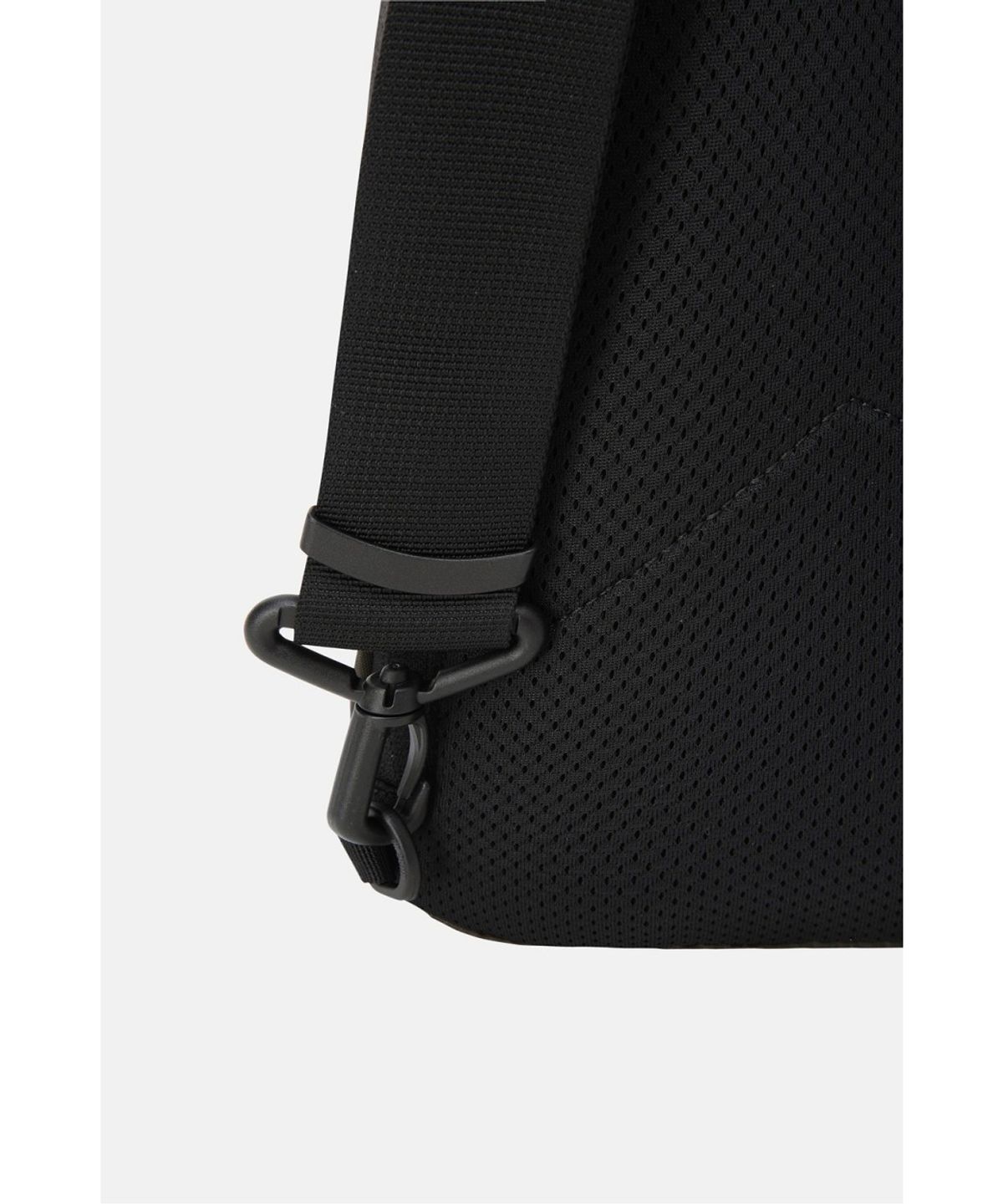 코오롱스포츠(KOLON SPORT) 하이킹 슬링백 QEBDX26211LBR