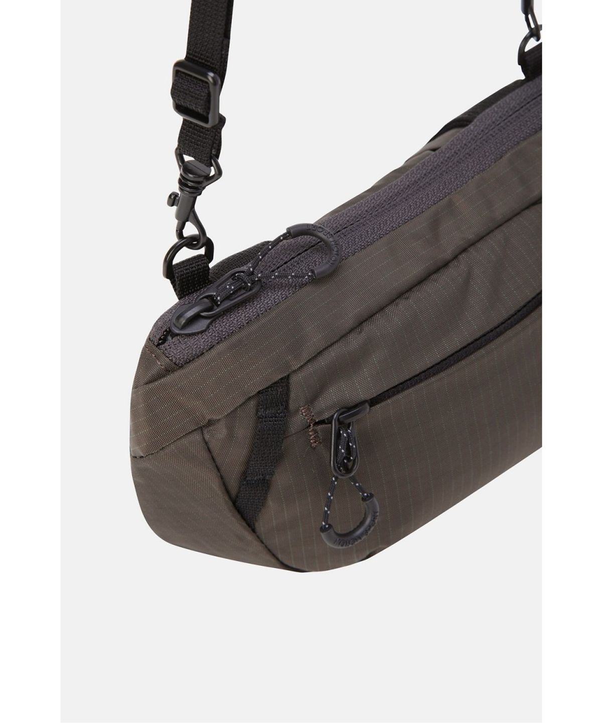 코오롱스포츠(KOLON SPORT) 하이킹 미니 웨이스트백 QEBDX26233LBR