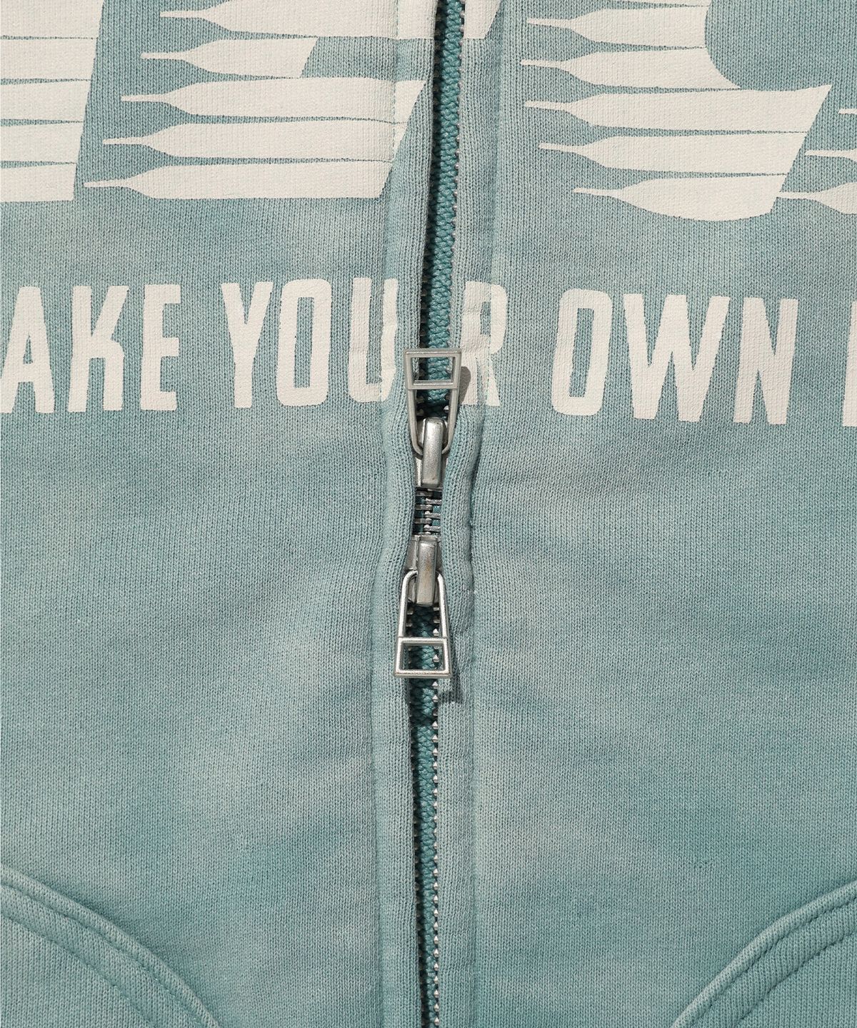 에이카화이트(AECA) AECA TRACK NO.10 PAINTED ZIP-UP HOODIE (2color)