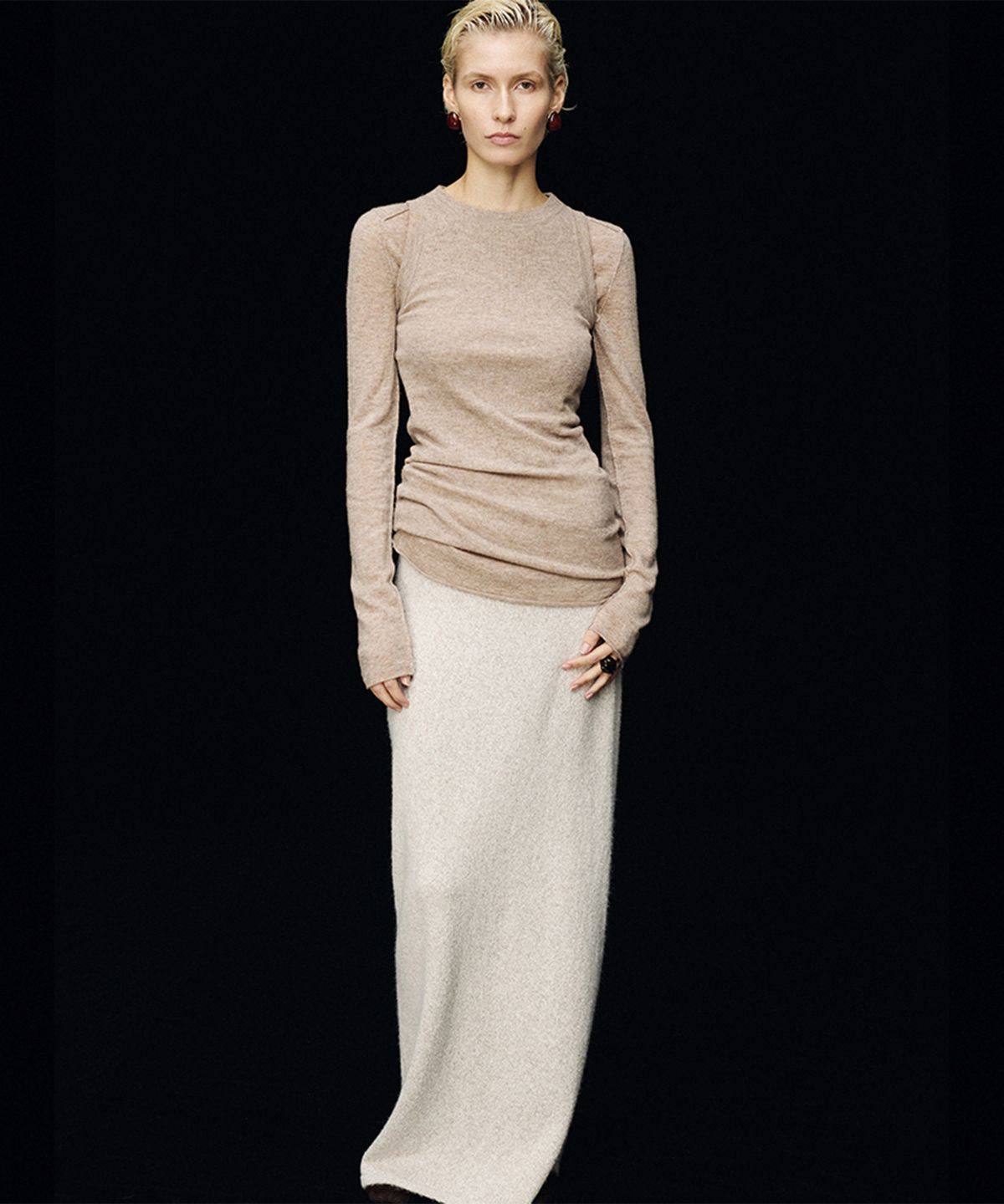 우마뭉(UMARMUNG) Weightless wool cashmere sleeveless top_Oatmeal